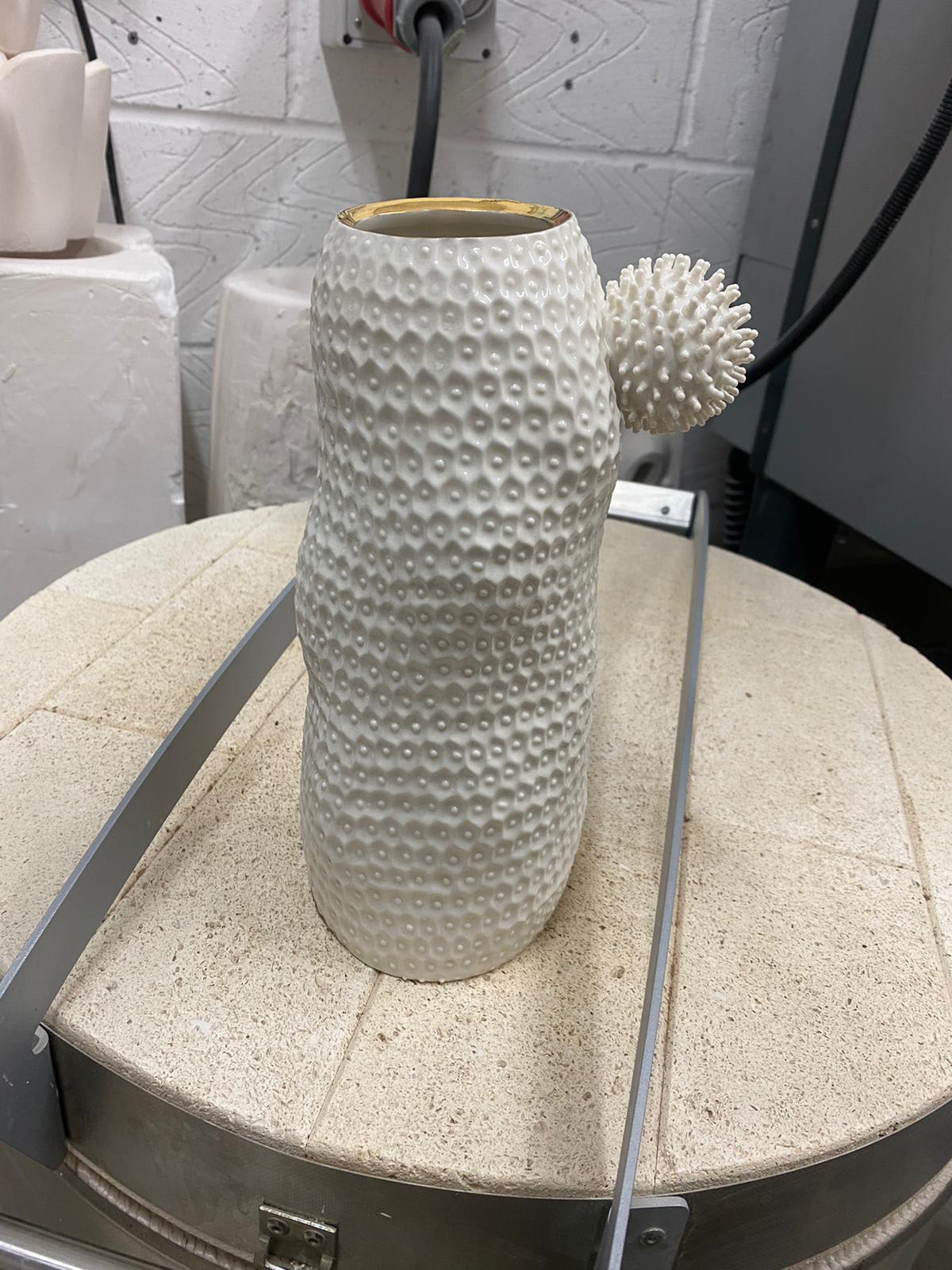 Ikuko Iwamoto, Nucleolus Pofu Vase, 2022