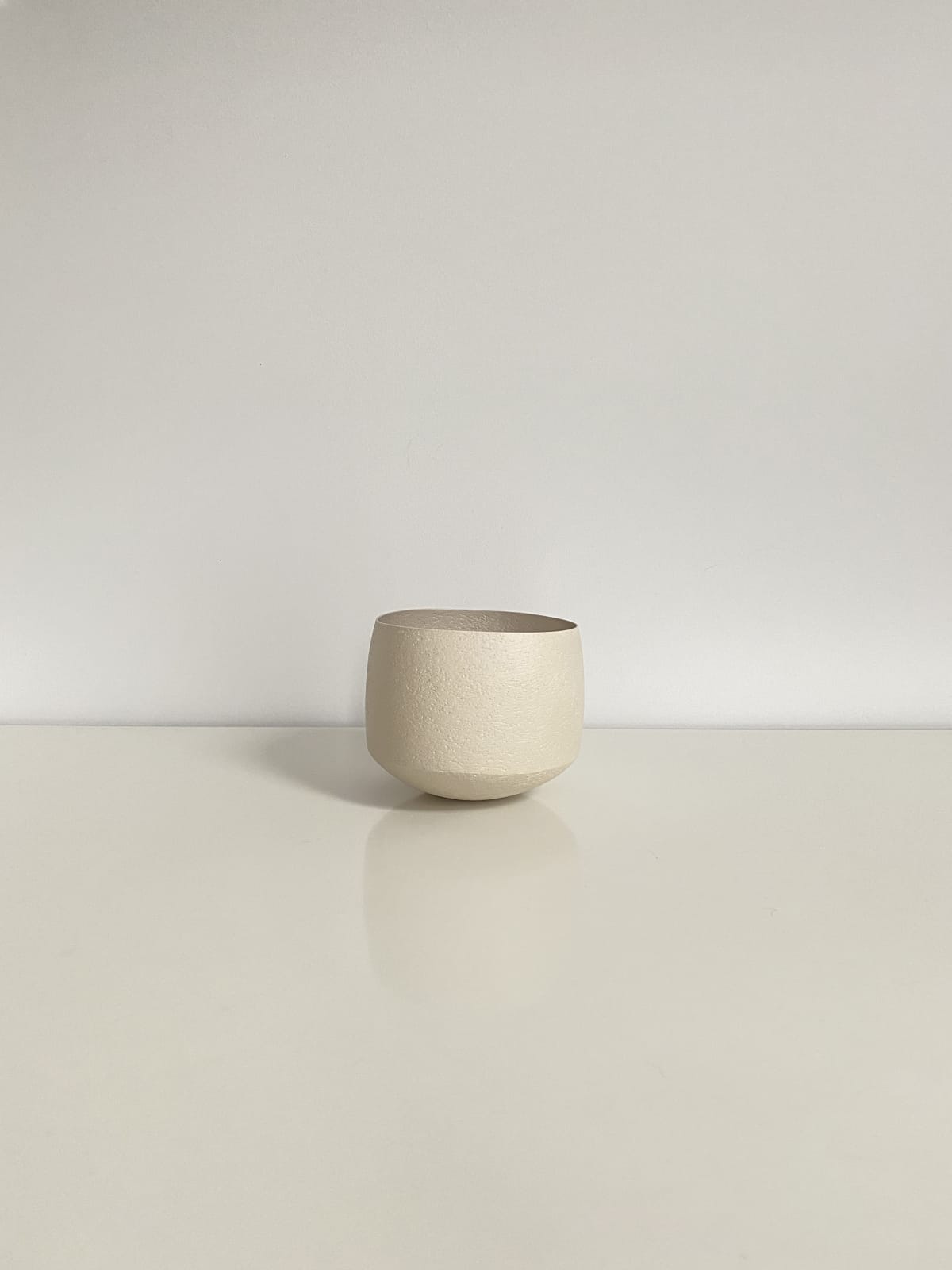 Ashraf Hanna, Small Off White Undulating Bowl, 2021