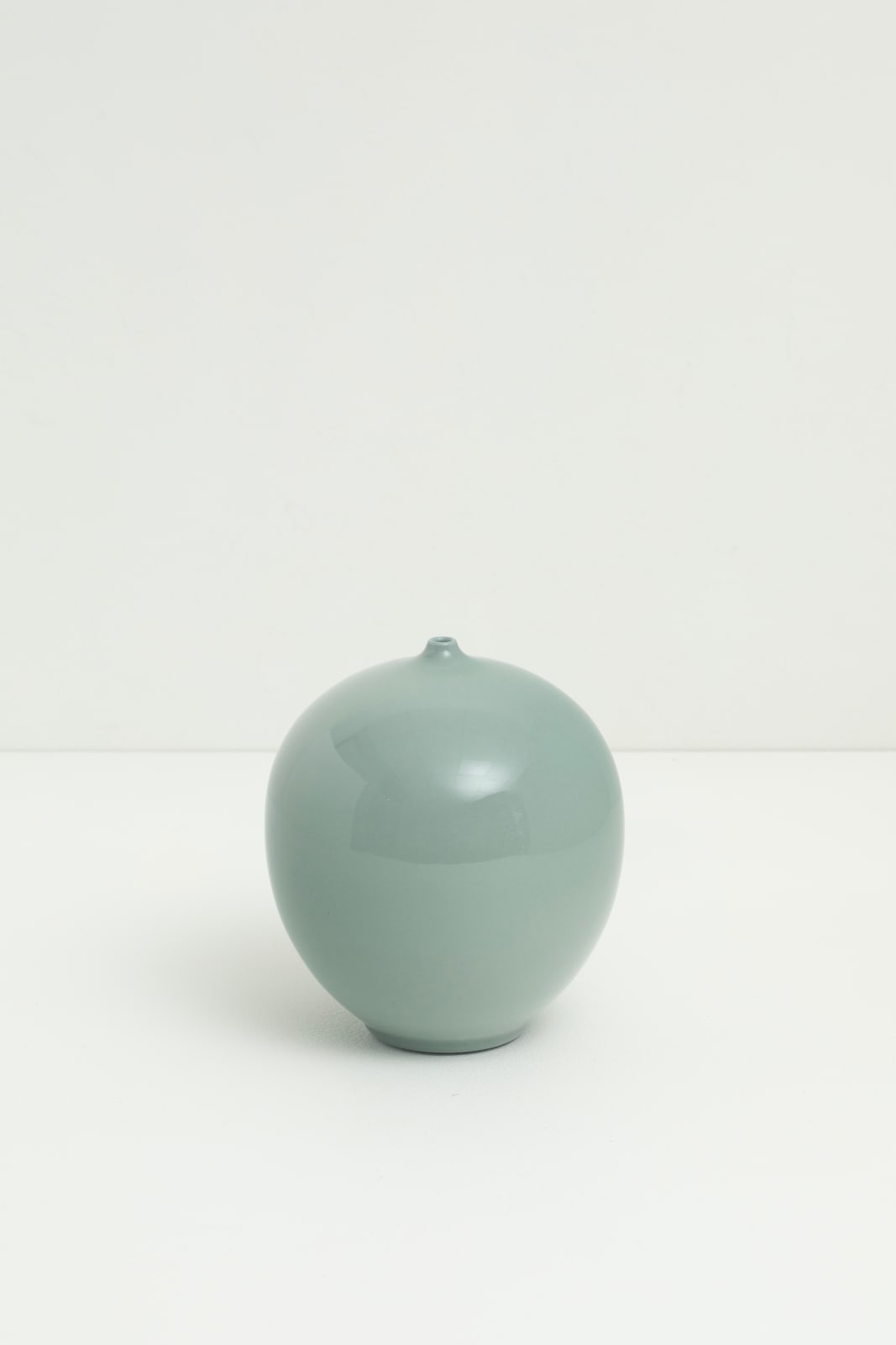 Jaejun Lee, Vessel Pebble, 2025