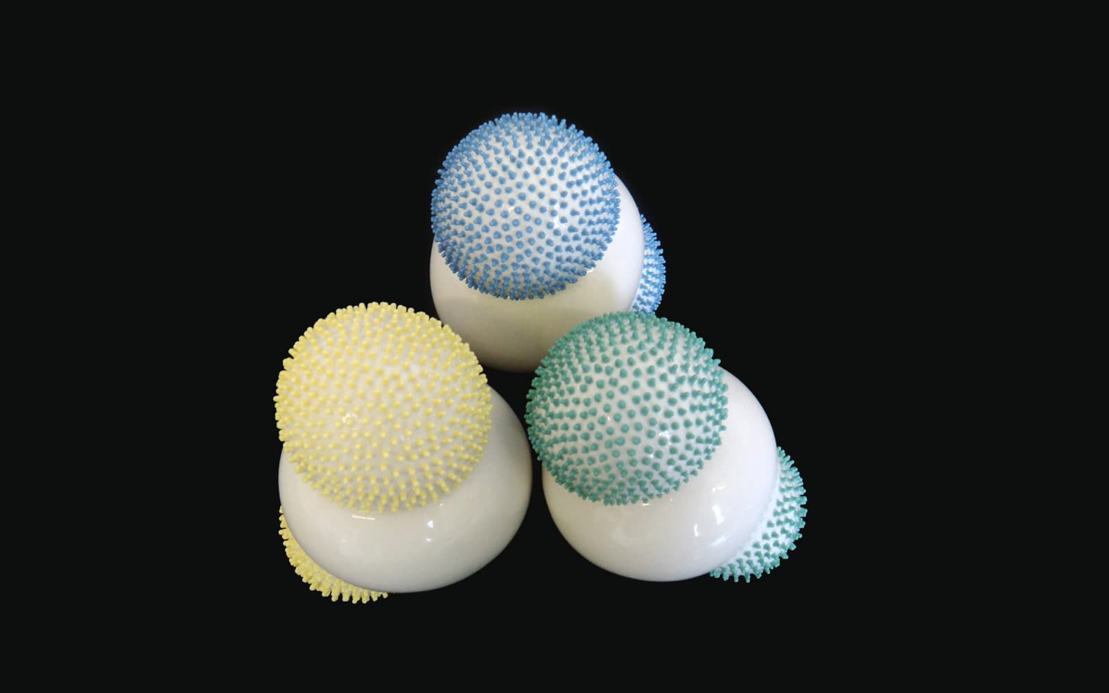 Ikuko Iwamoto, Sea urchin container - yellow, 2021