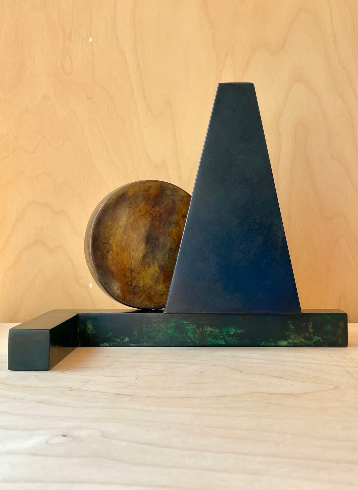 Juliette Bigley, Standing Forms (Green), 2025