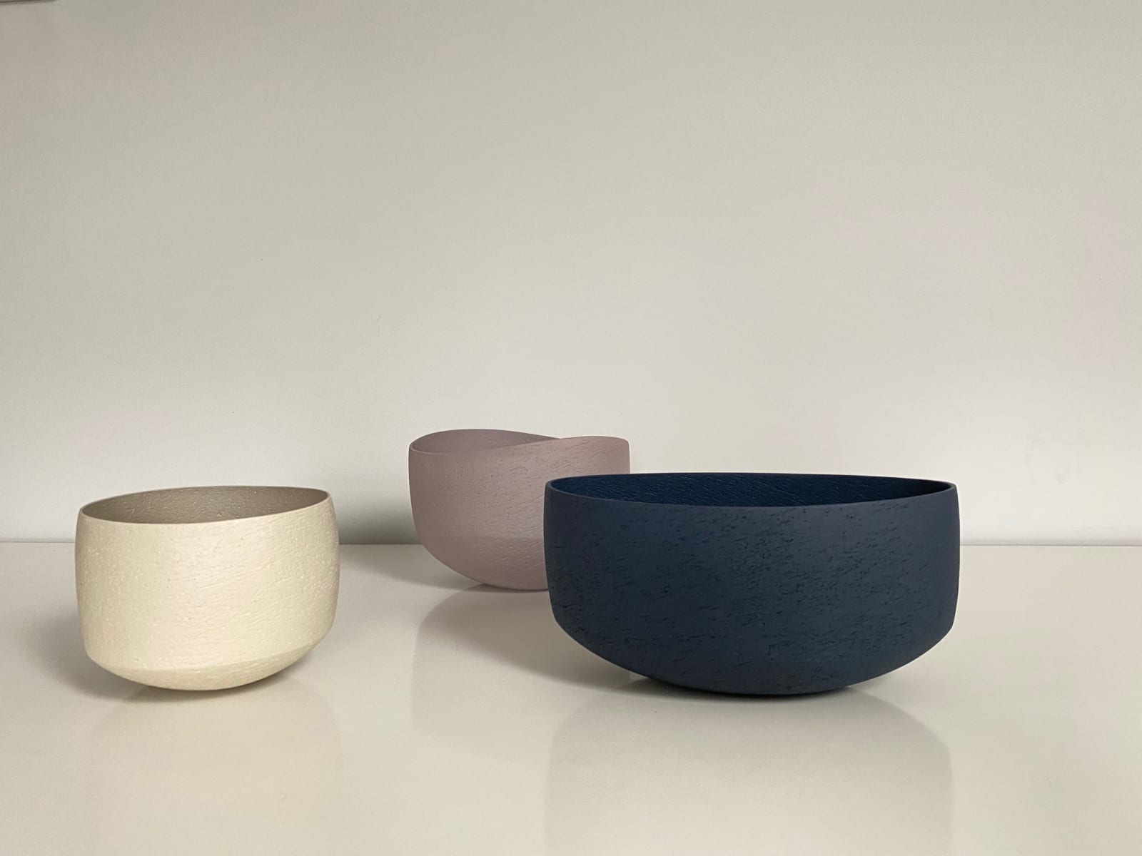 Ashraf Hanna, Small Off White Undulating Bowl, 2021