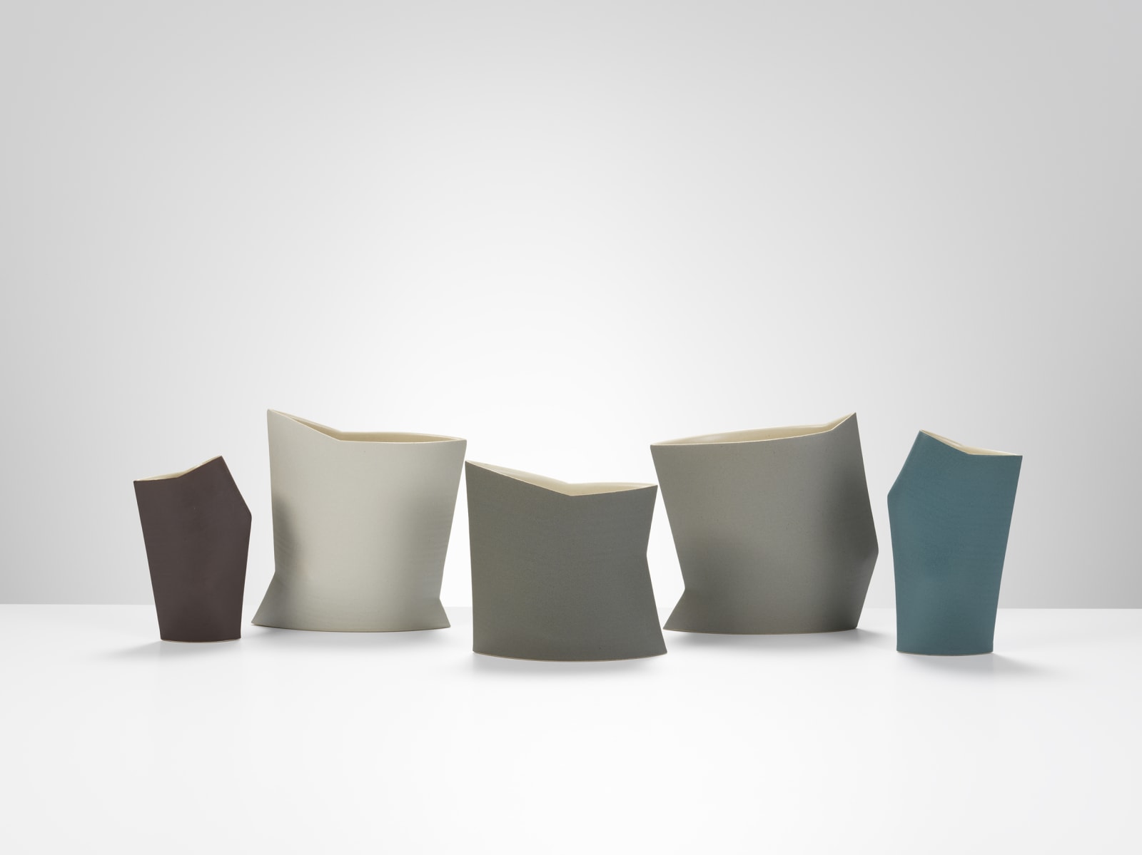 Sun Kim, Group of Five Geometric Vessels, 2018