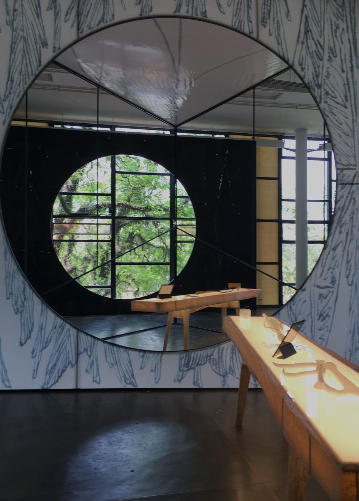 Claudia Fontes, O pássaro lento [The Slow Bird], group exhibition Fontes curated for Affective Affinities, the 33a São Paulo Biennial in 2018, 2019