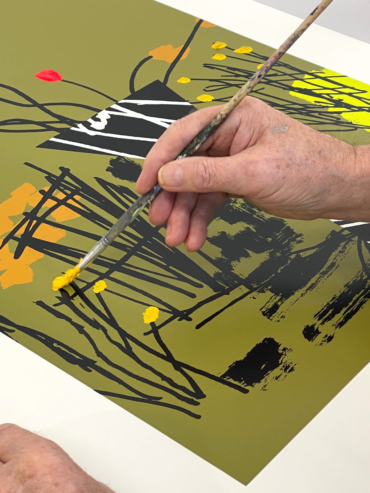 Bruce Mclean, A Vase of Arranged Flowers in a Wild Garden - Olive, 2024