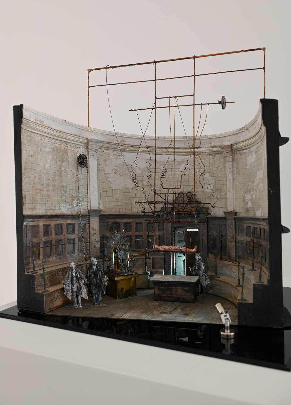 John Macfarlane, The Anatomy Theatre, Act 1, ‘Frankenstein’, The Royal Ballet, Covent Garden, 2016