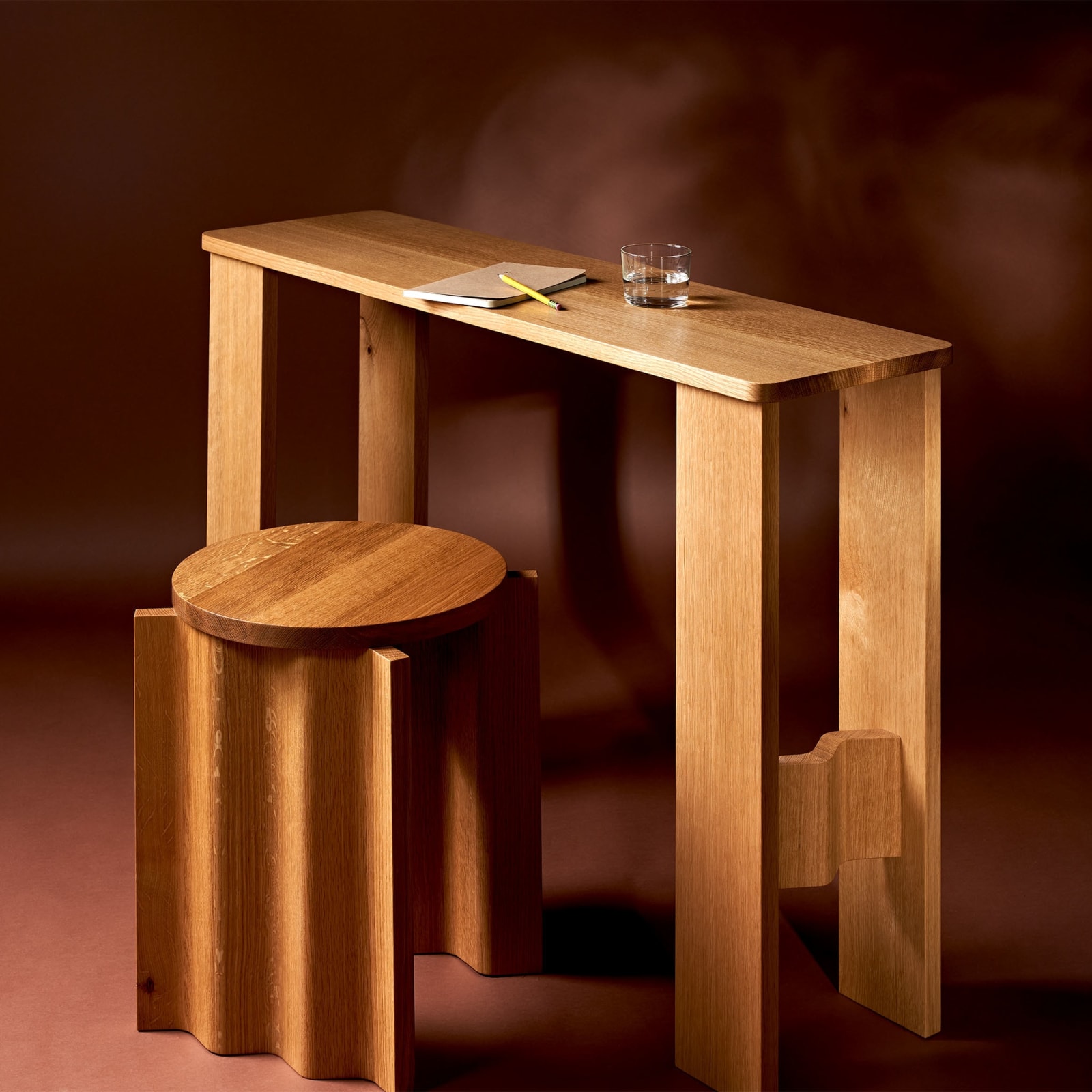 Hanneke Lourens, Corrugated Console Table