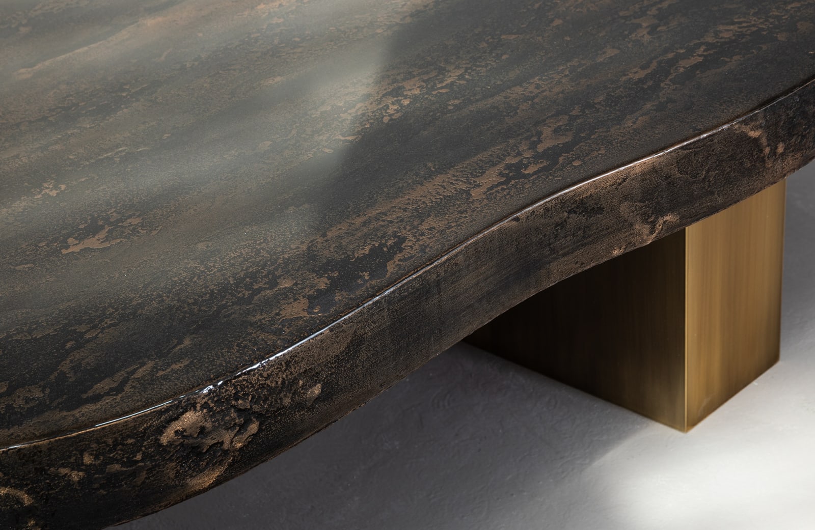 Pierre Bonnefille, TABLE BASSE STONE - BRONZE BRUNI, 2019