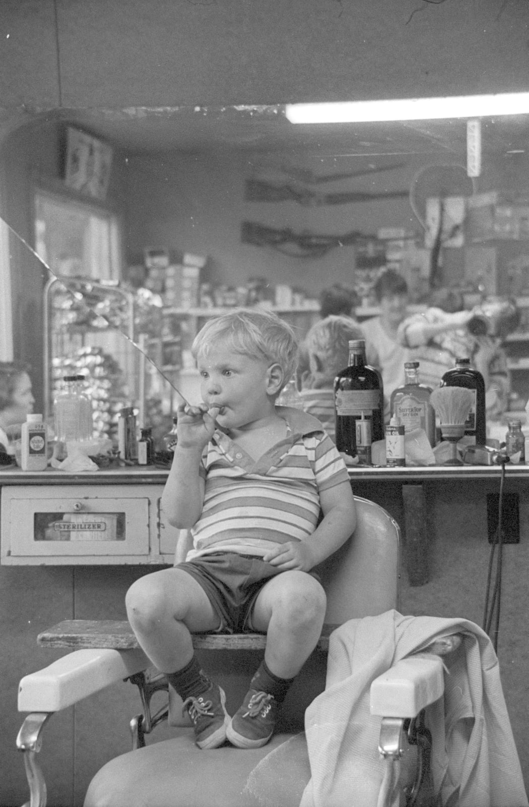 JOAN LATCHFORD, Barber Shop Reflection, Toronto 1968