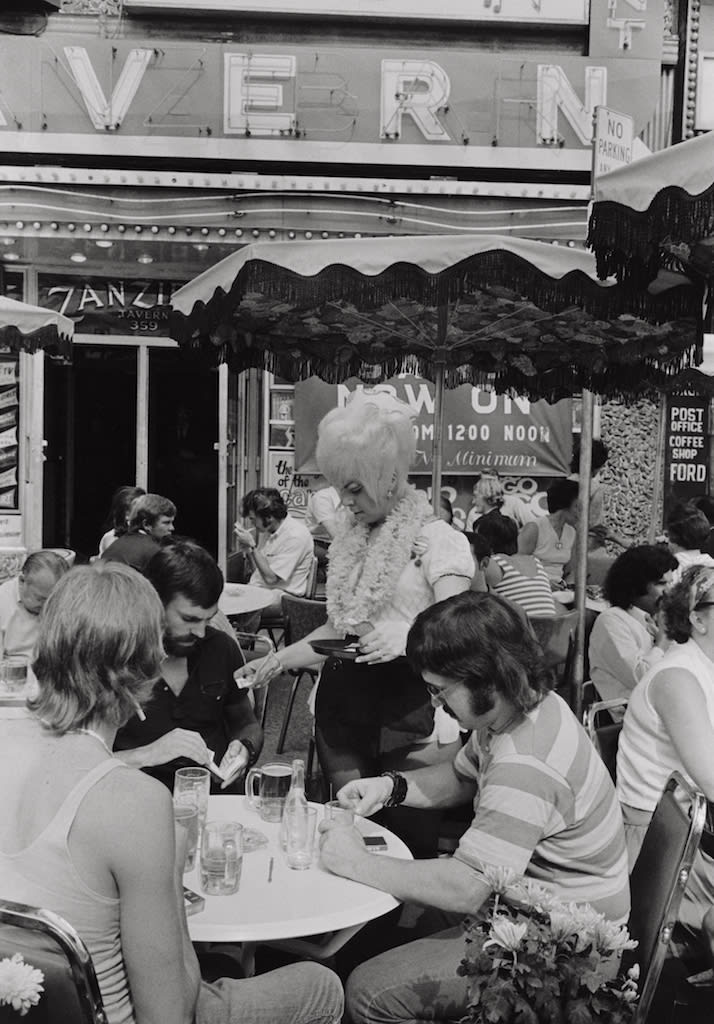 JOAN LATCHFORD, Zanzibar Tavern, Toronto , 1971