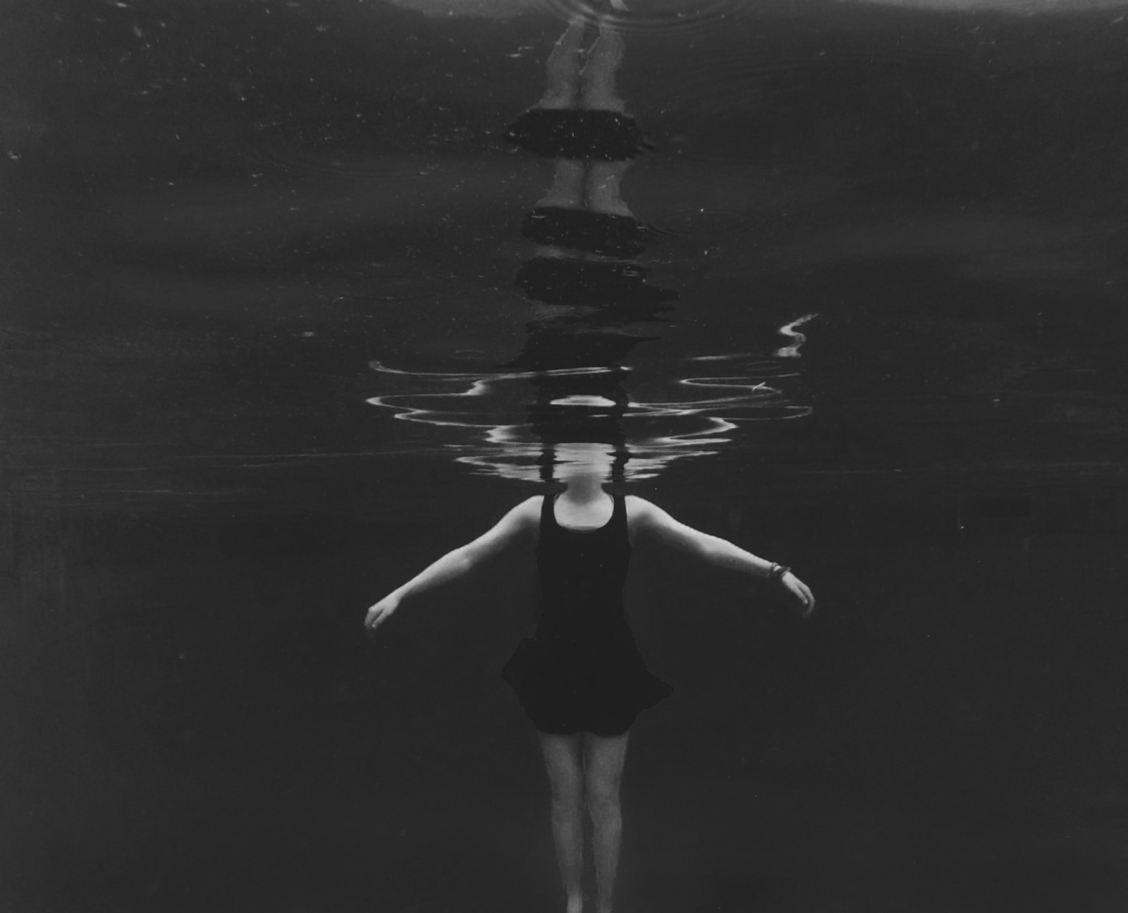 MEG FARRAR, Below