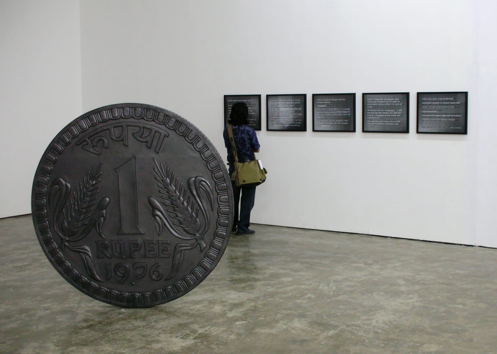 Jitish Kallat, Death of distance, 2007