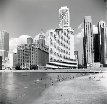 John Hendry, 24-261 Oak St. Beach, 1999