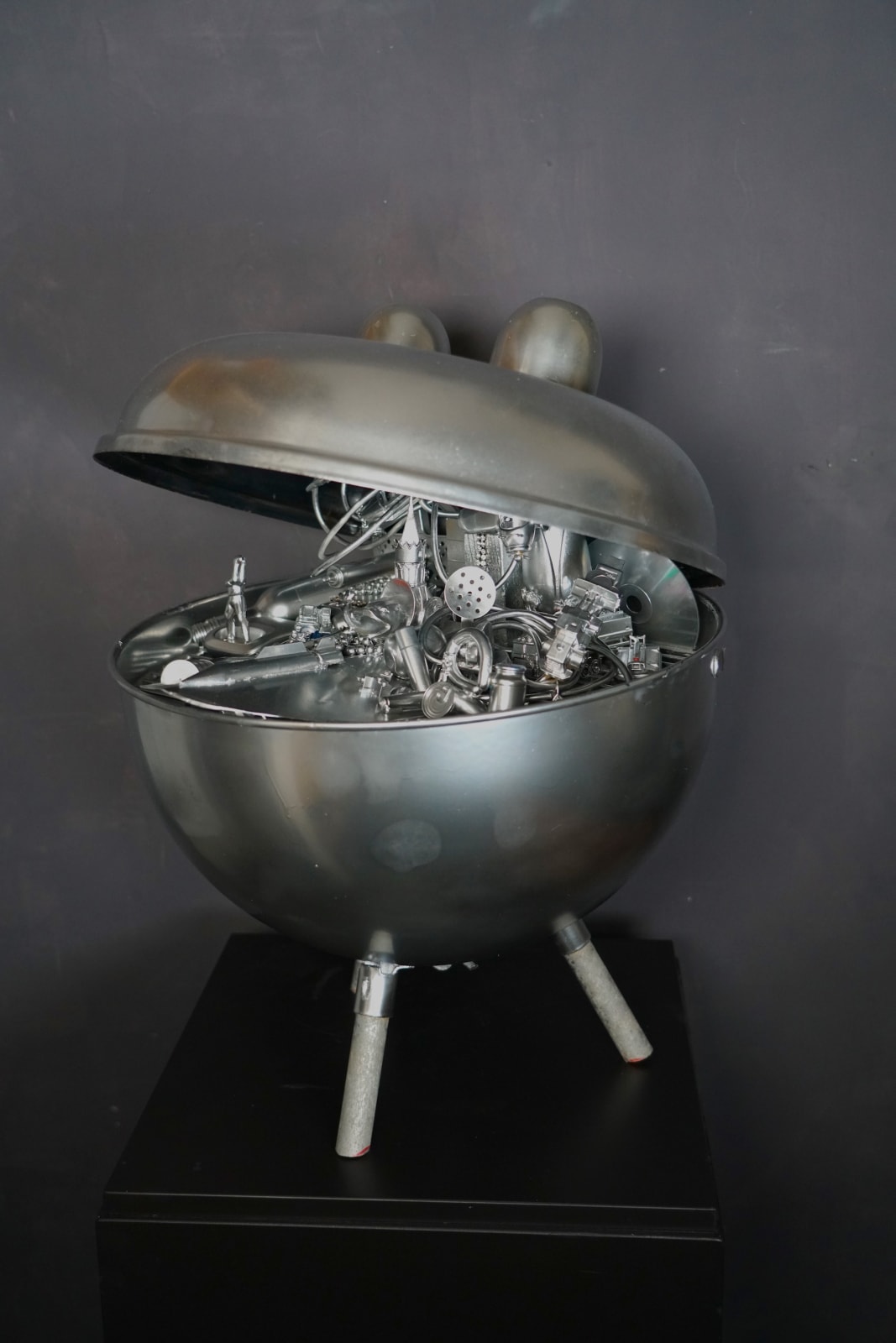 Erika Koehler, TO EAT OR TO BE EATEN, (Sin: Gula), 2021