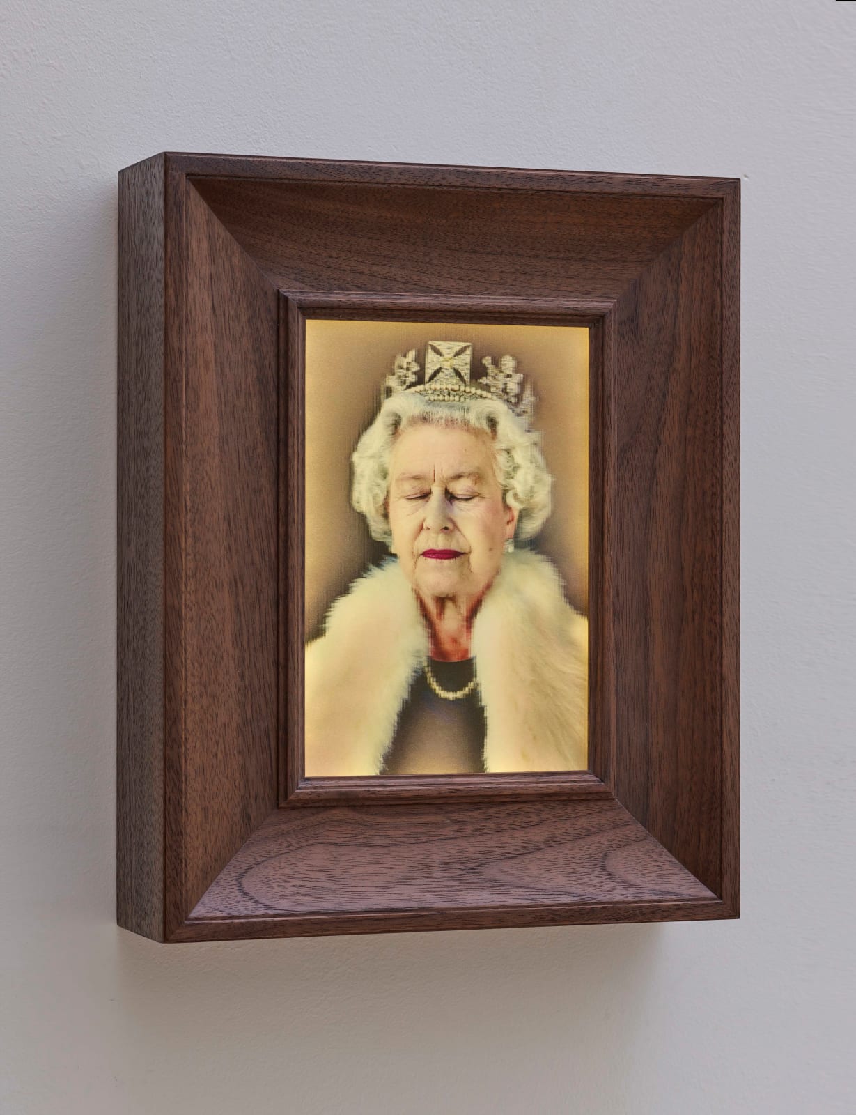 Chris Levine, Lightness of Being (Delahunty), 2024