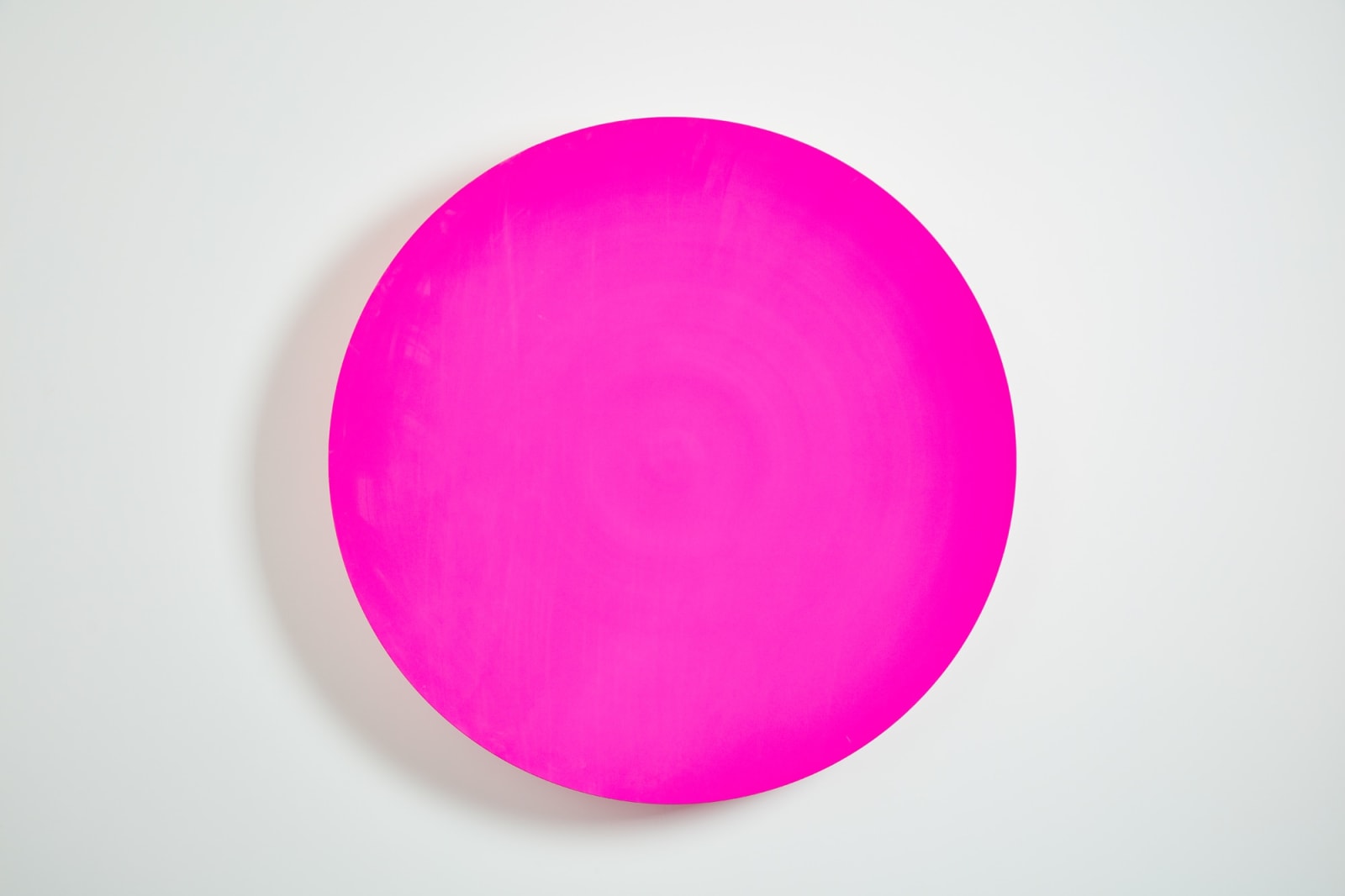 Chris Levine, Parabolic (1.3 [Pink]), 2018