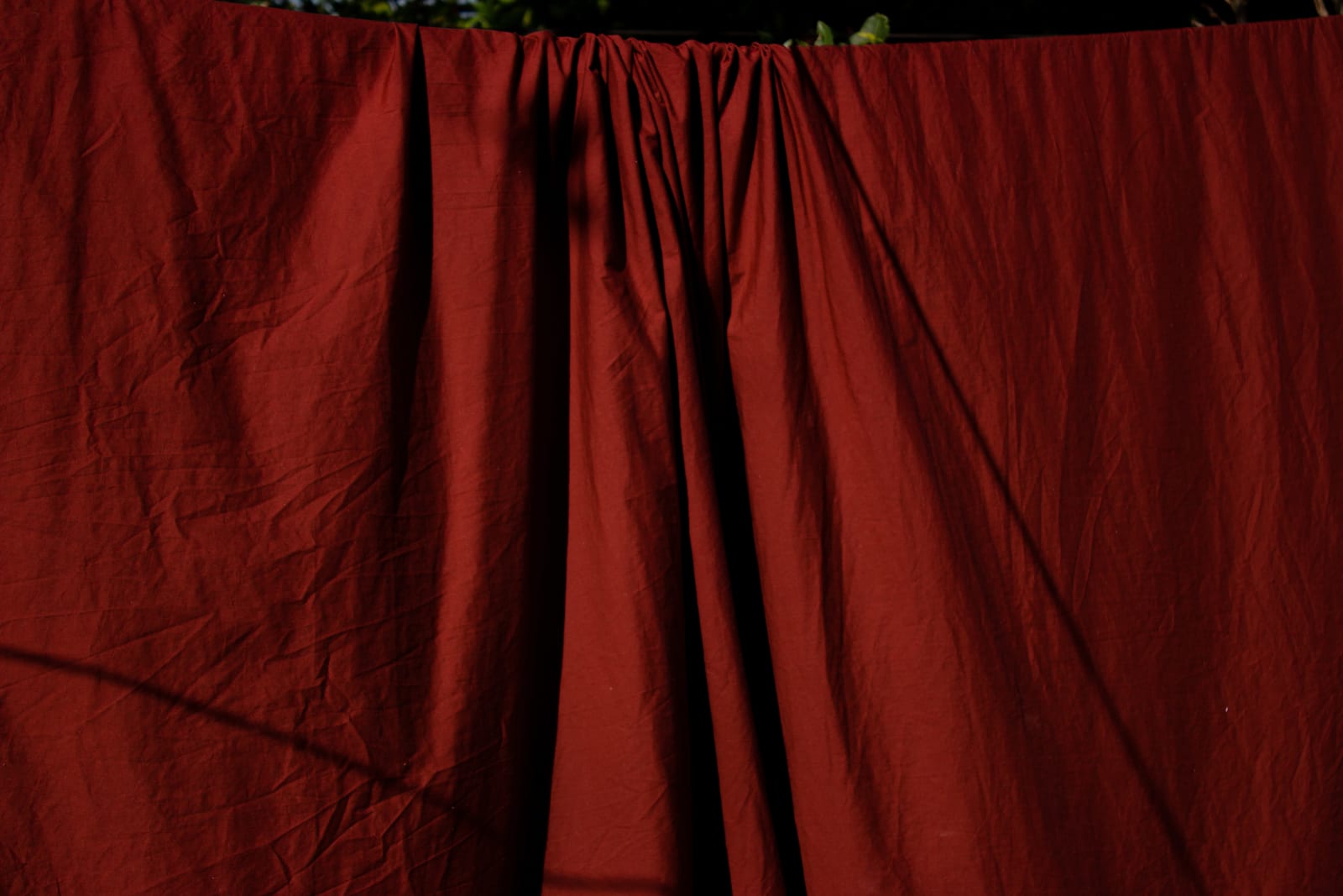 Ian Gichohi, Drying Red, 2020