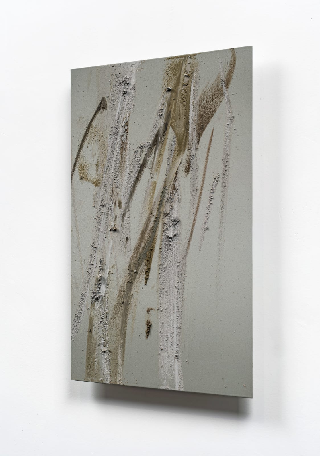 Claire Baker, wet silver, breeze 8, 2023
