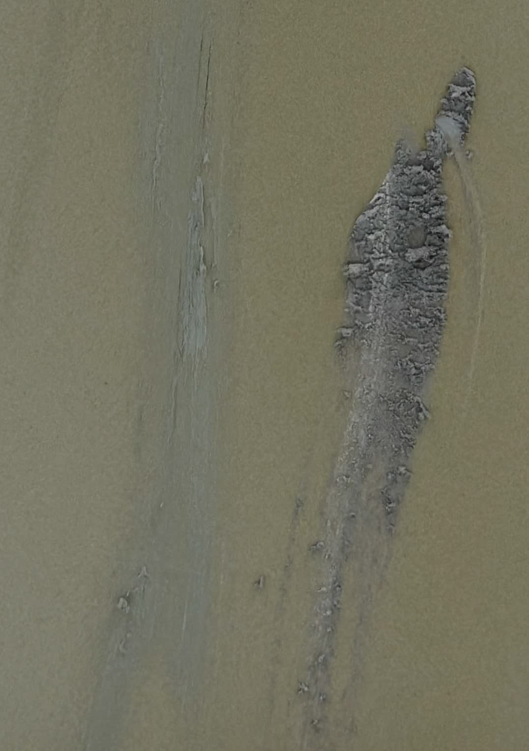 Claire Baker, lit drops 6, 2023