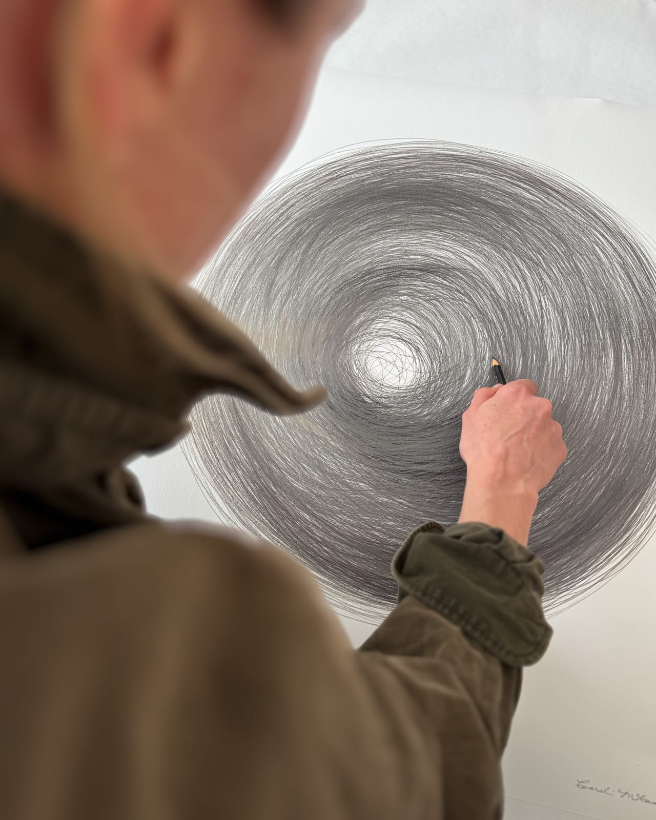 Carali McCall, Work no. 1 Circle Drawing: 1 hour 35 minutes, 2025