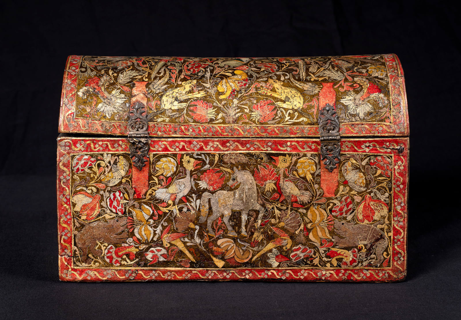 ANONYMOUS, Barniz de Pasto Chest