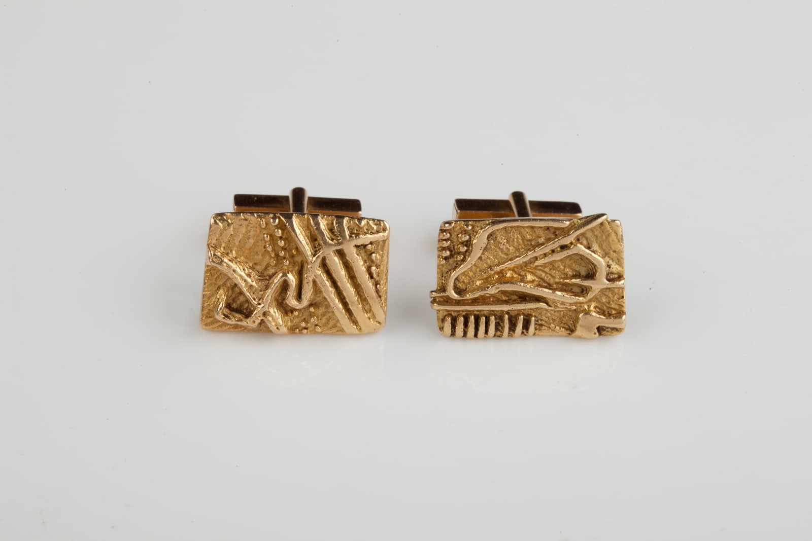 ARNALDO POMODORO, Pair of Cufflinks, 1959