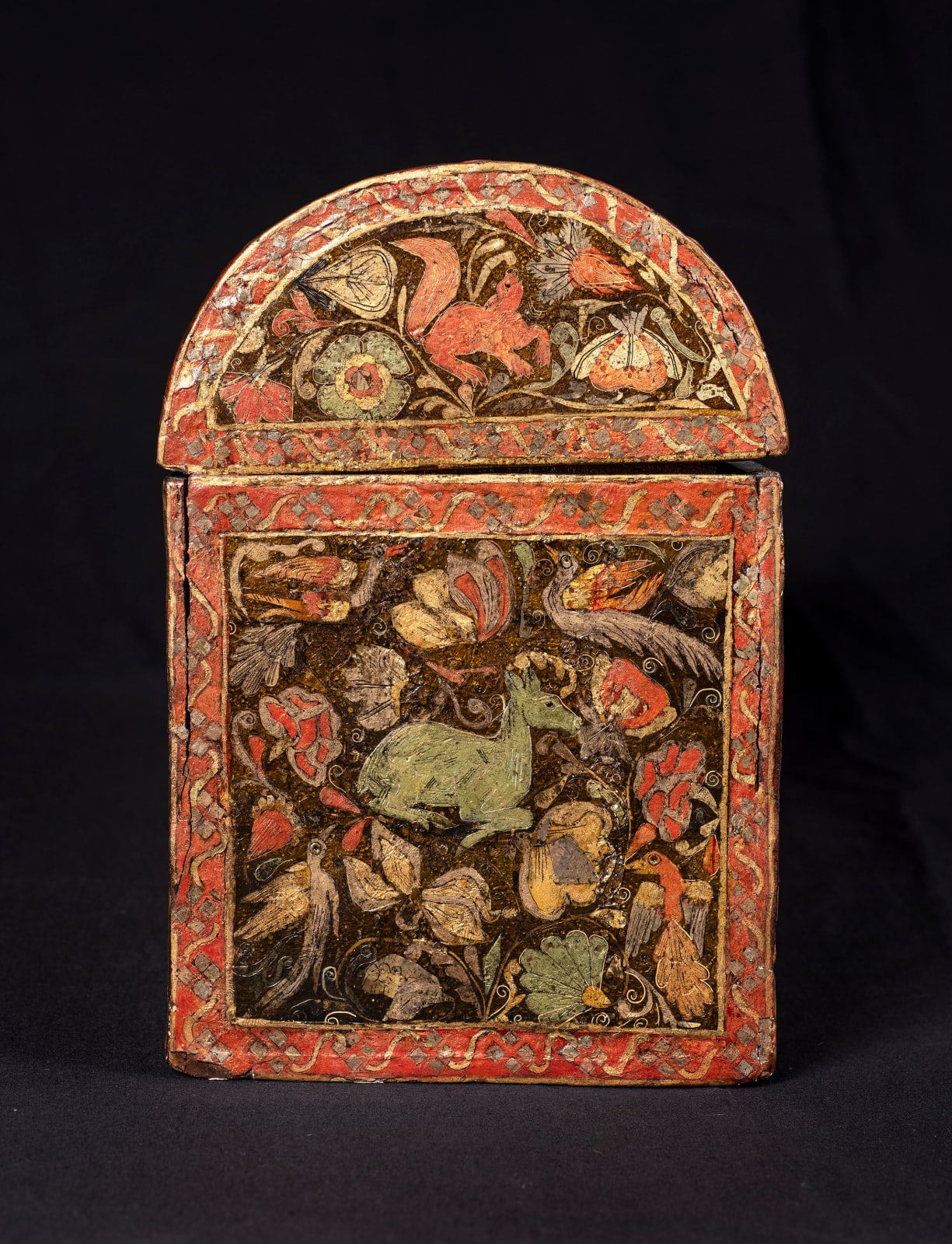 ANONYMOUS, Barniz de Pasto Chest