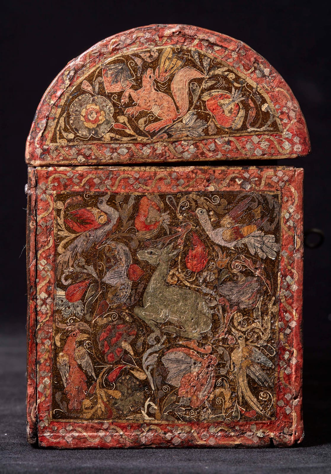 ANONYMOUS, Barniz de Pasto Chest