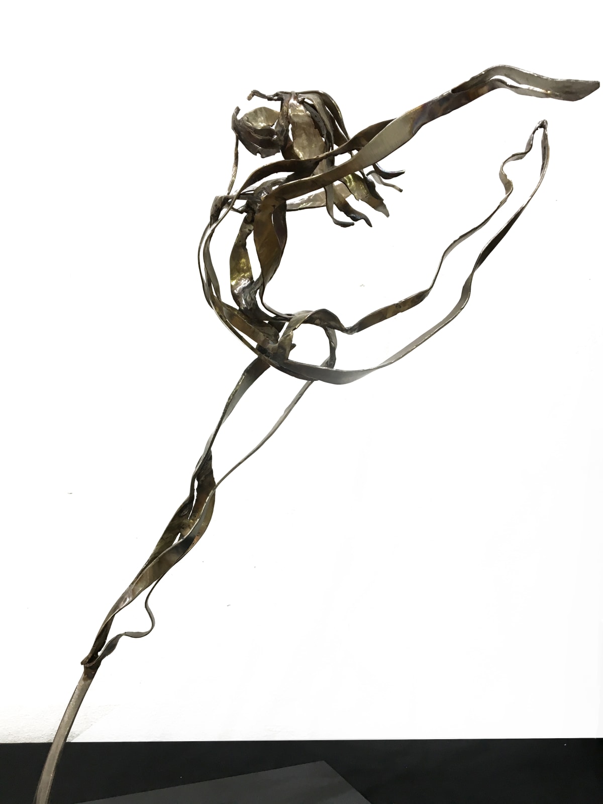 Clare Bigger, Lady Dancing, 2018