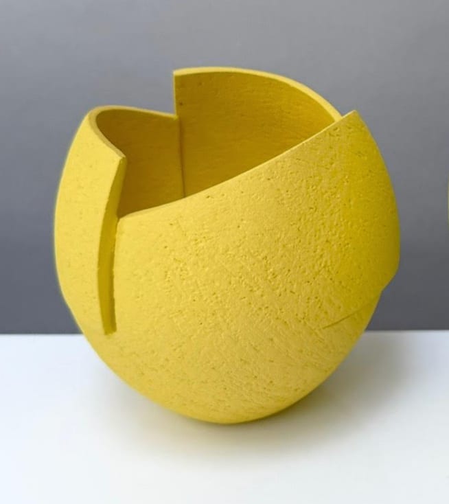 Ashraf Hanna, Yellow cut and altered pinch pot