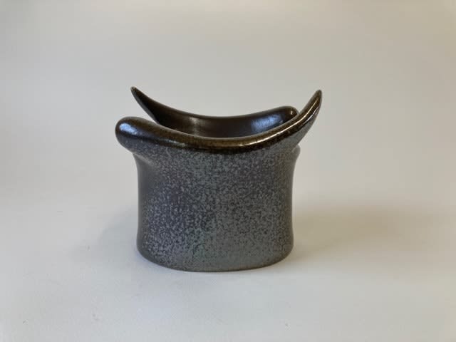 Ruth King, Small Dark Oval with Curved Spurs