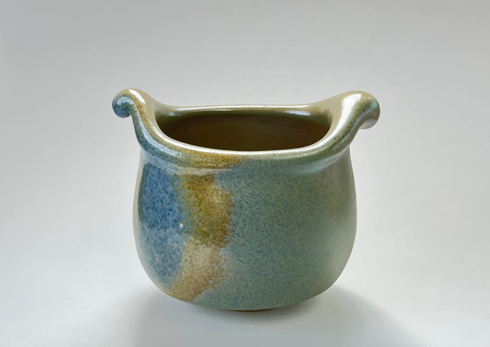 Ruth King, Bowl with Two Curls