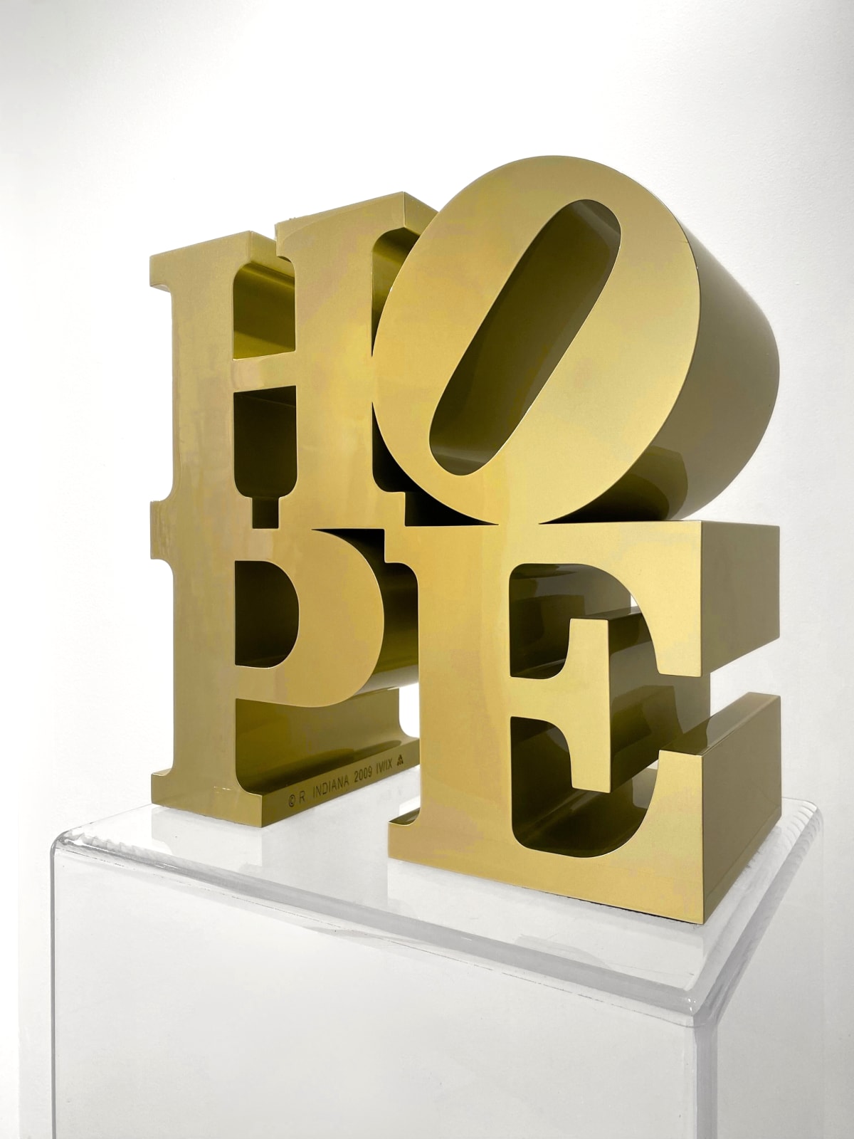 Robert Indiana, HOPE, gold, 2009