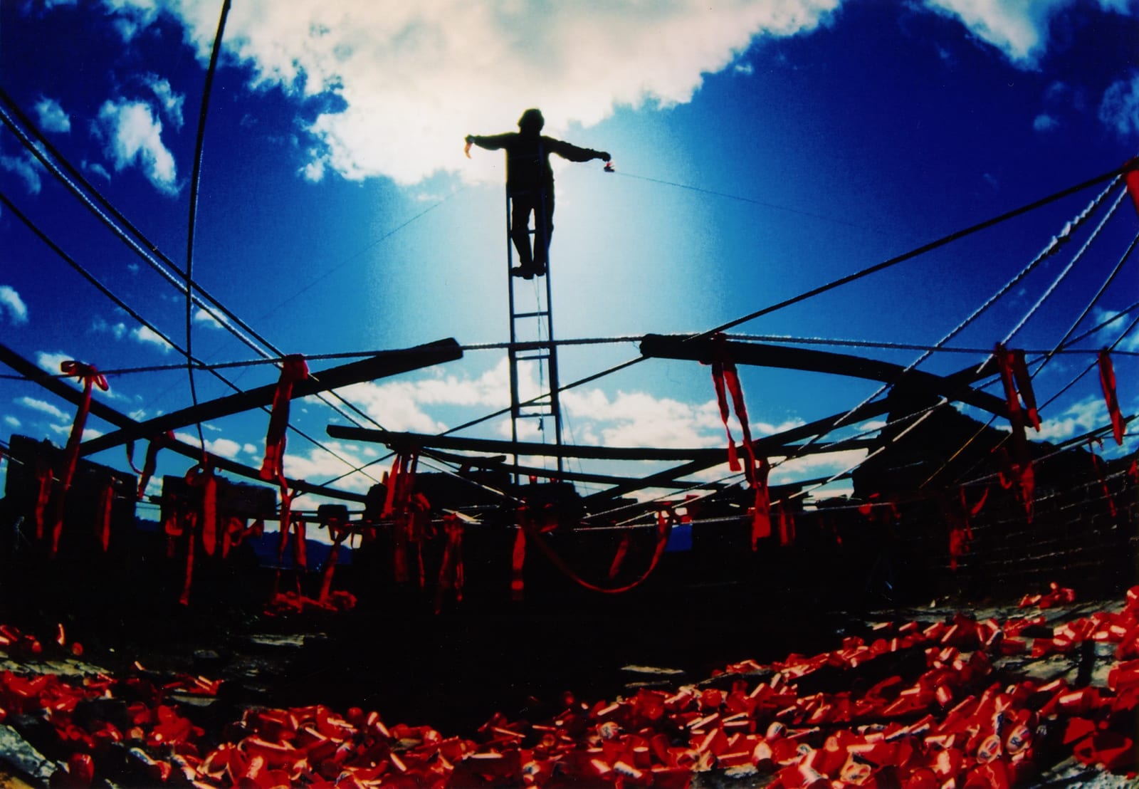 Zheng Lianjie, Binding the Lost Souls: Black Cola Great Wall, China, 1993