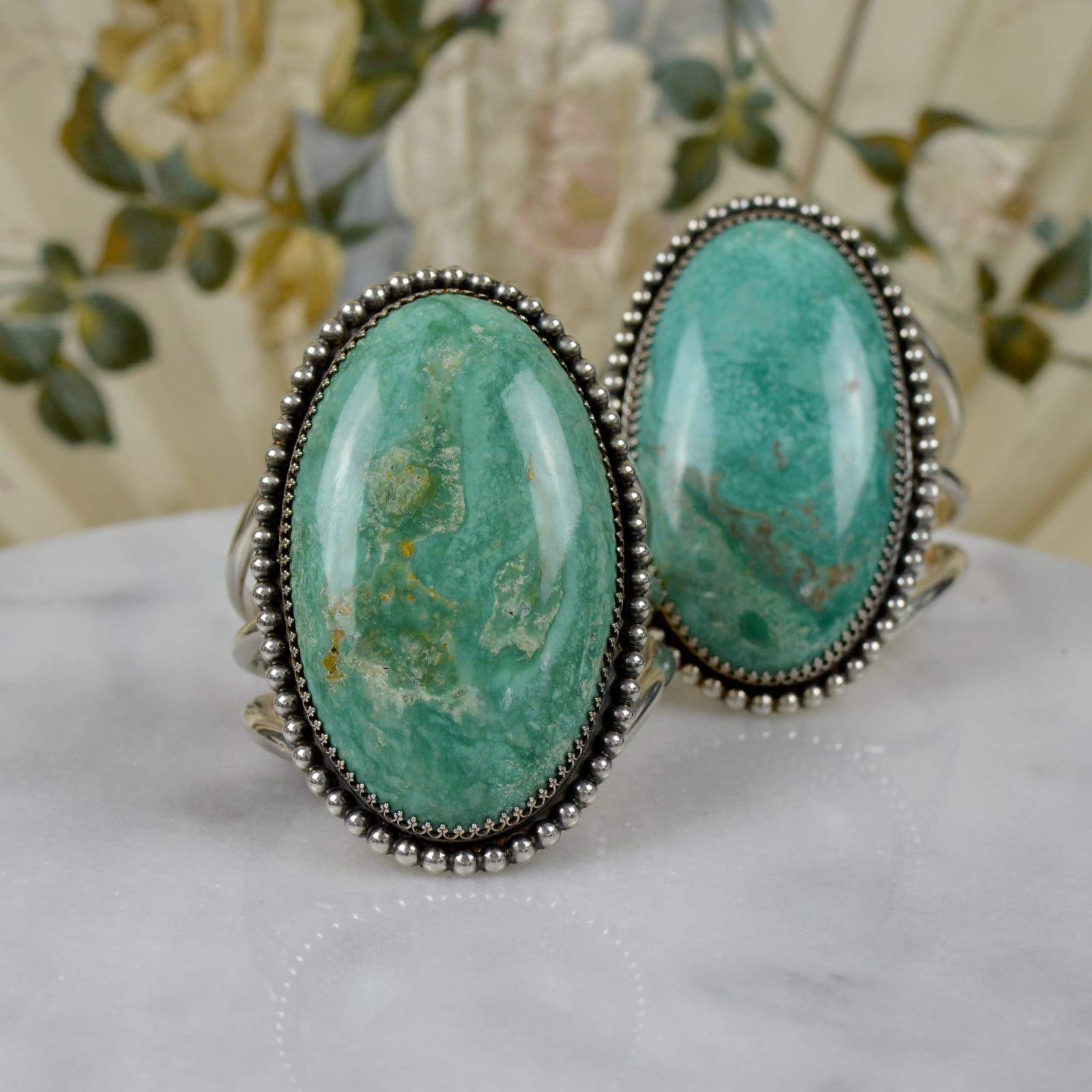 Jill Garber, GRANDE HIGH DOME CAMPITOS TURQUOISE CUFF WITH FINE GALLERY MOUNTING AND NAVAJO BEADING
