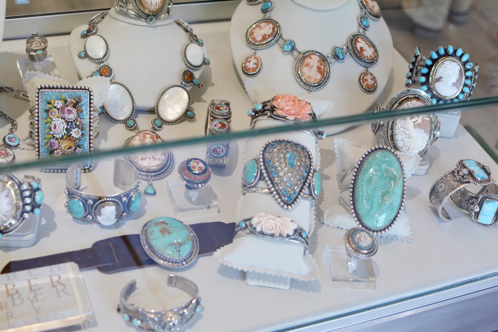 Jill Garber, GRANDE HIGH DOME CAMPITOS TURQUOISE CUFF WITH FINE GALLERY MOUNTING AND NAVAJO BEADING