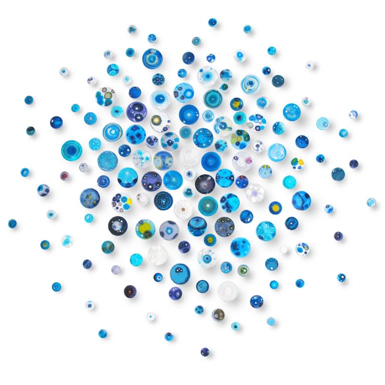 Klari Reis, Exploding Hypochondria Blue, 150 Pieces, Example