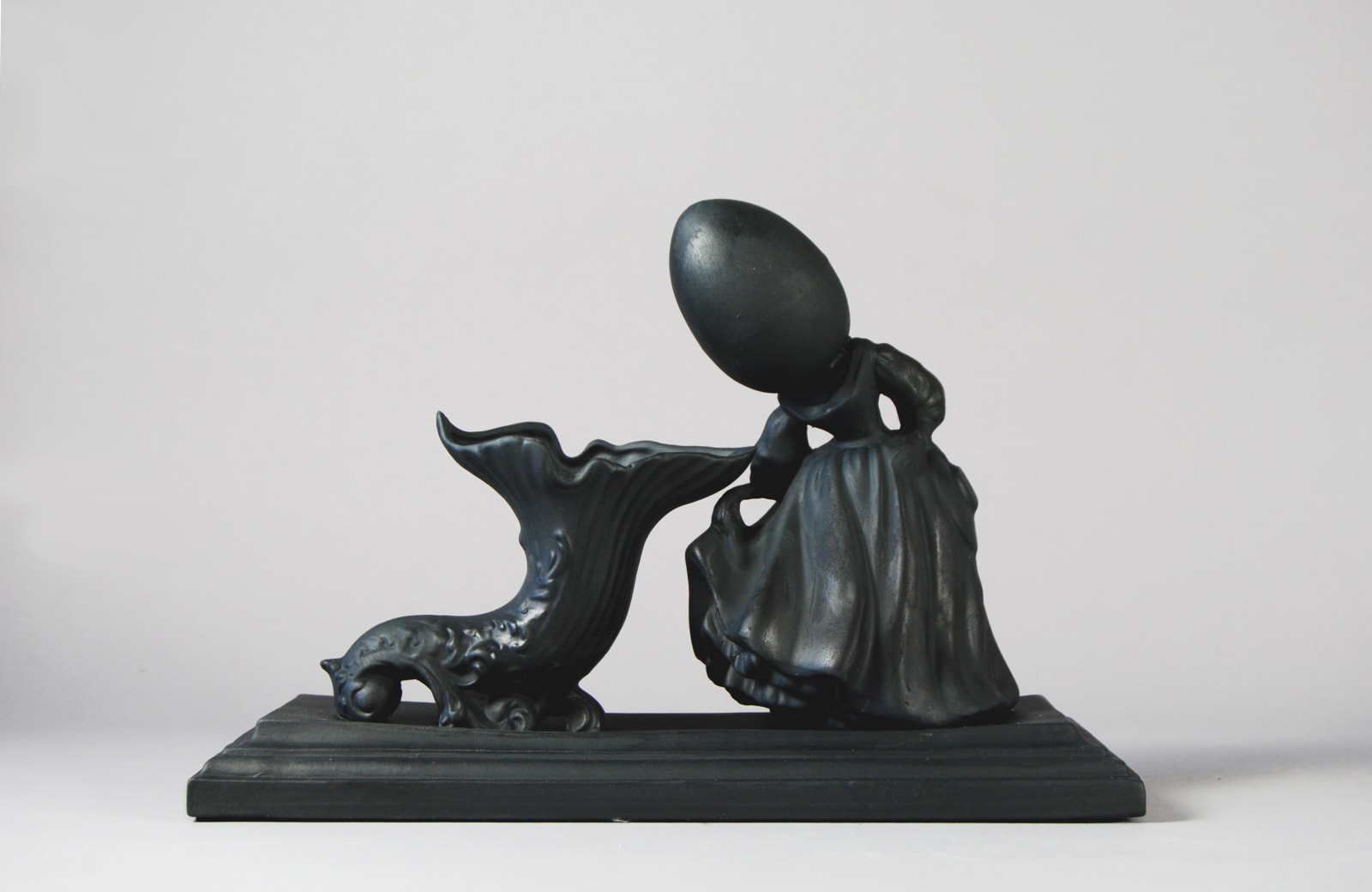 Matt Smith (British), Figure with vase, 2022