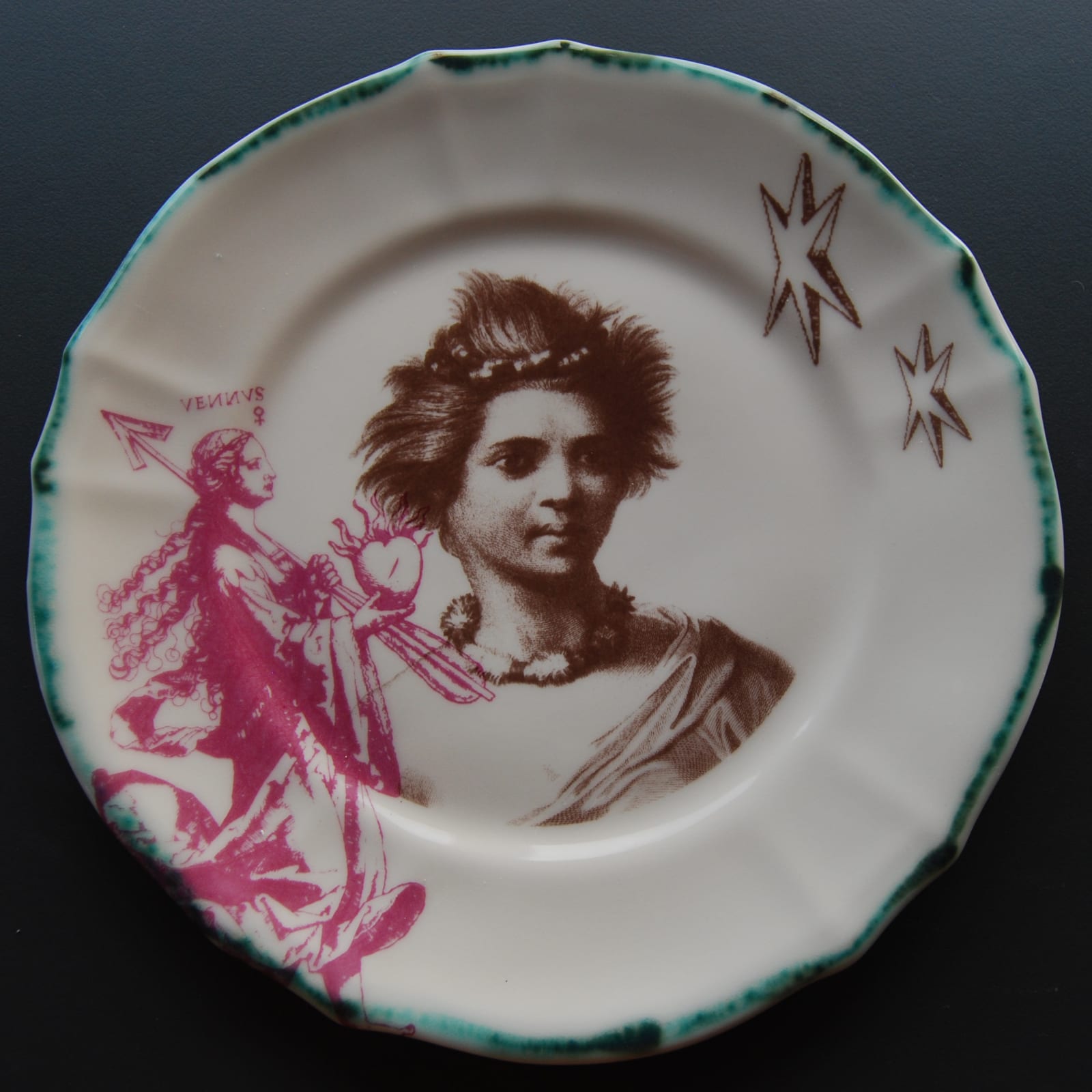 Matt Smith (British), Round Plate 3, 2022