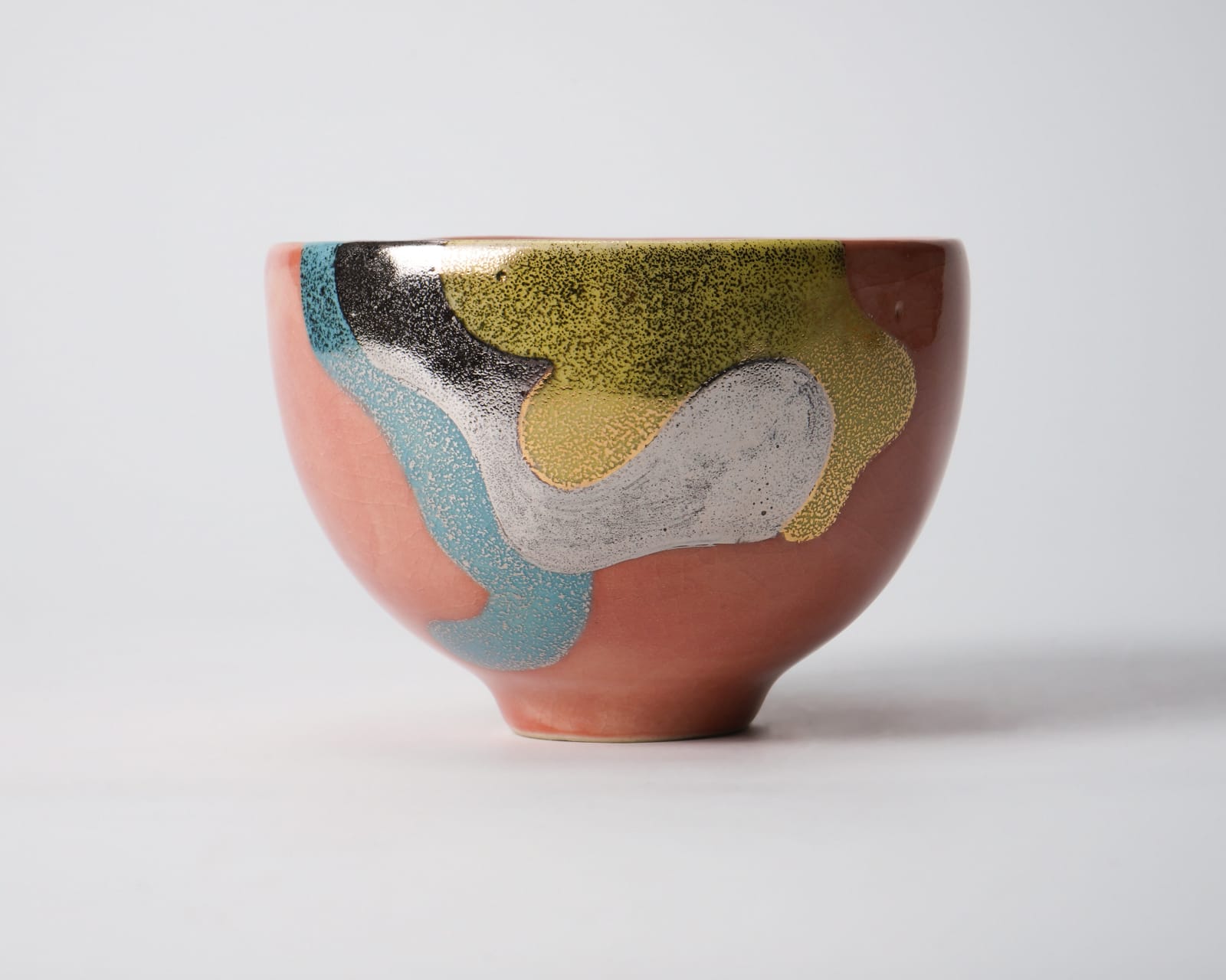 Yanagihara Mutsuo 柳原睦夫, Tea bowl with gold and silver glaze 金銀彩 彩文 茶碗, Late 1990's