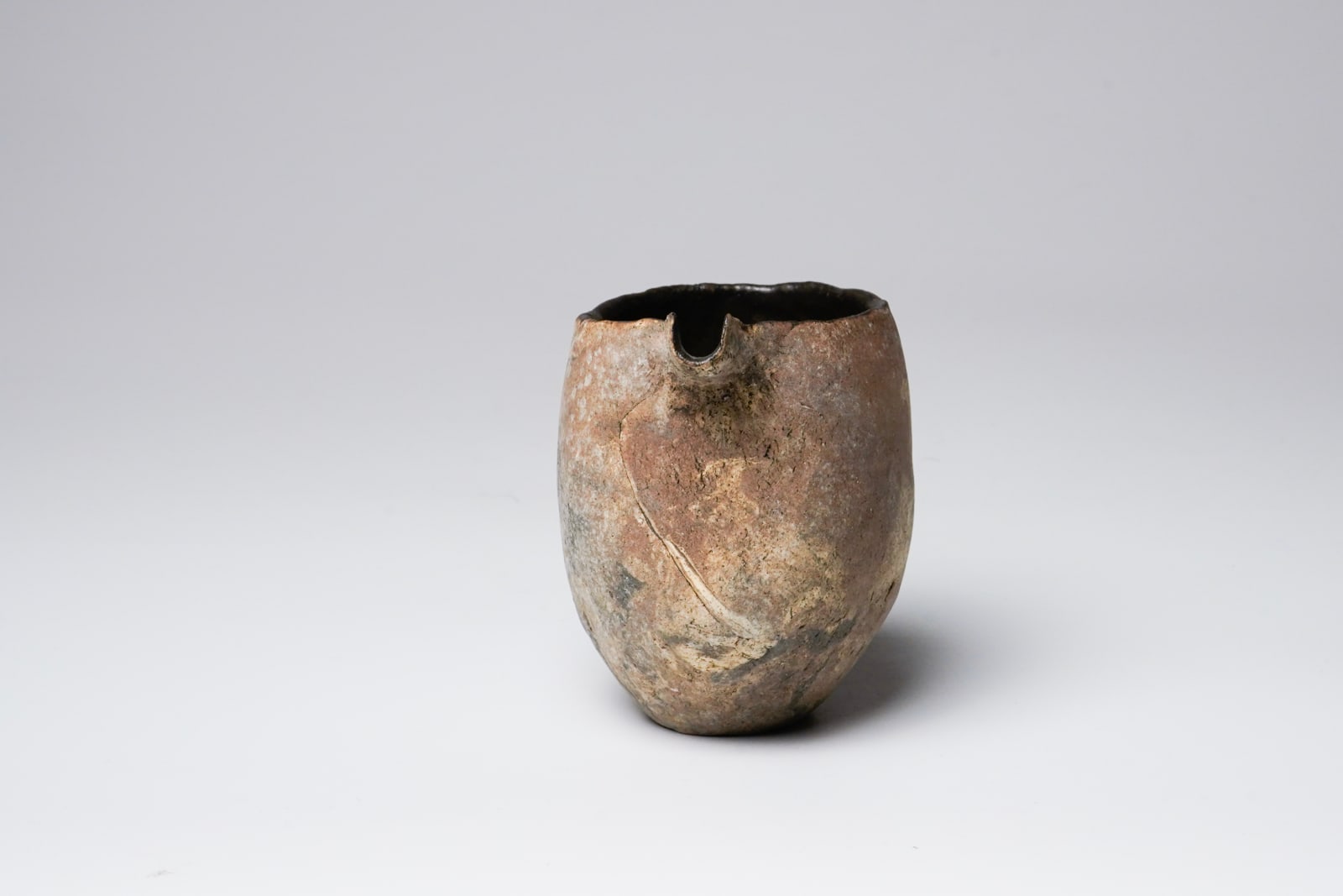 Izumita Yukiya 泉田之也, Sake Pour, Black 片口