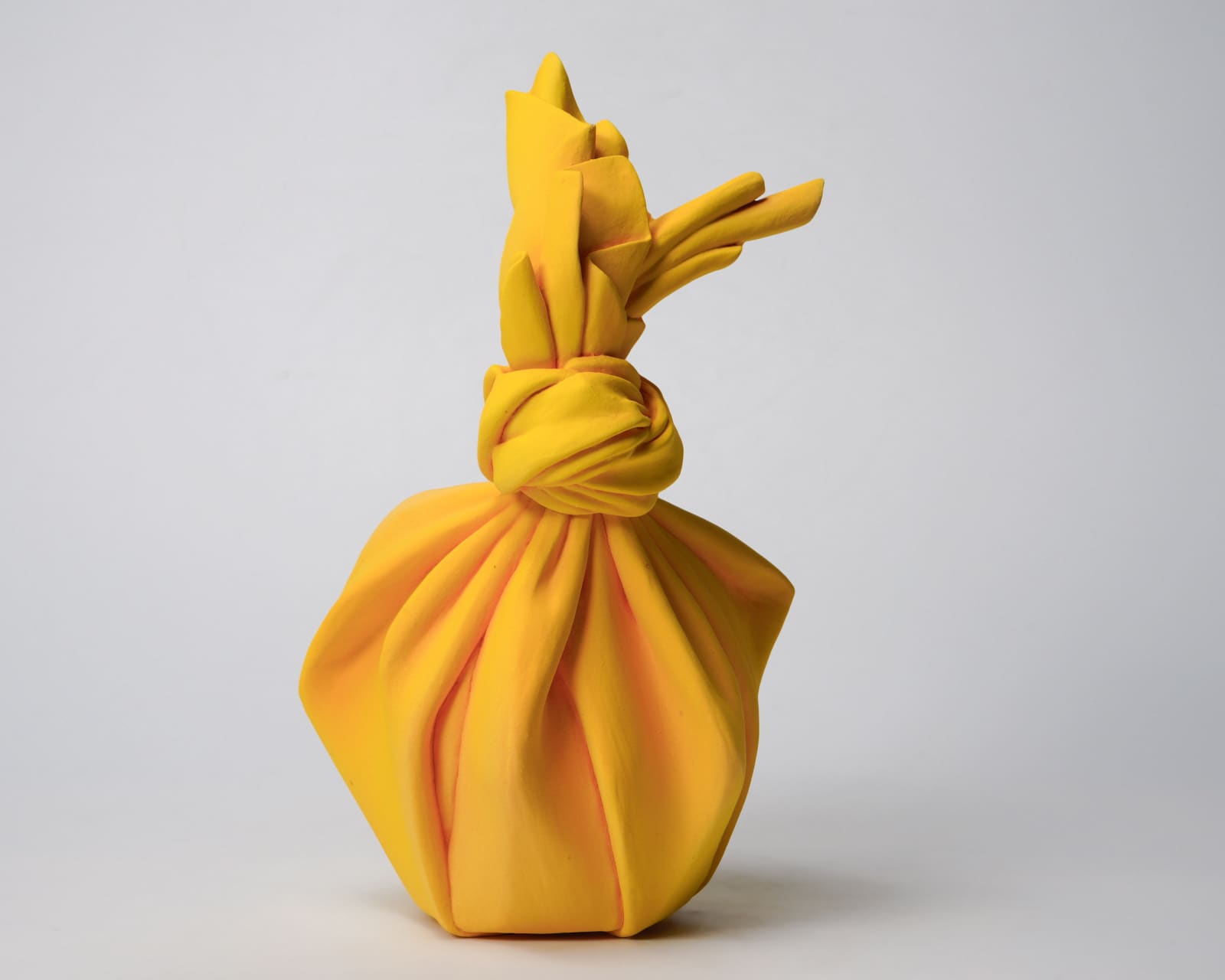 TANAKA Yu 田中悠, Yellow, Tsutsumimono つつみもの