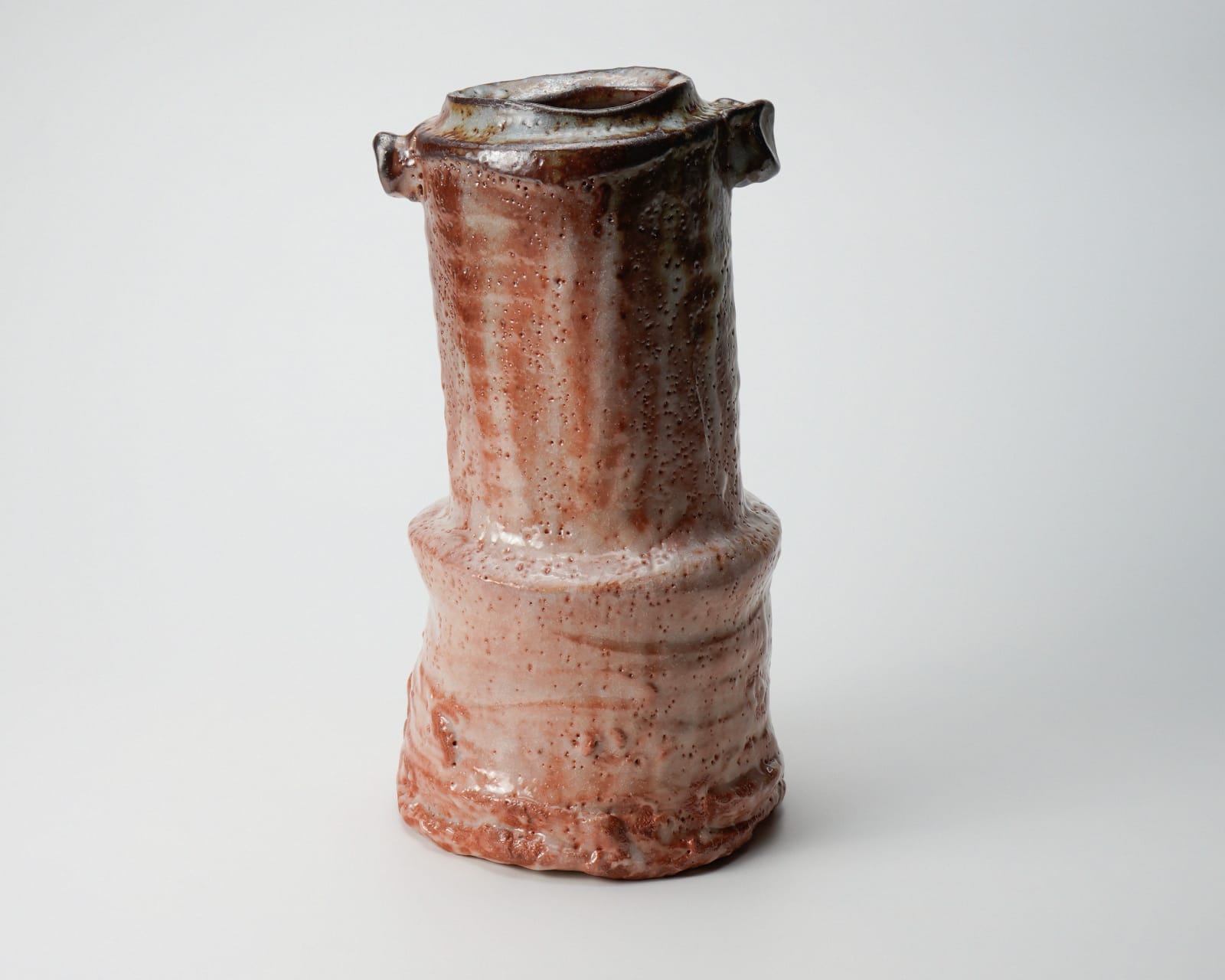 KATO Yasukage XIV 十四代加藤康景, Shino flower vase 志野花入