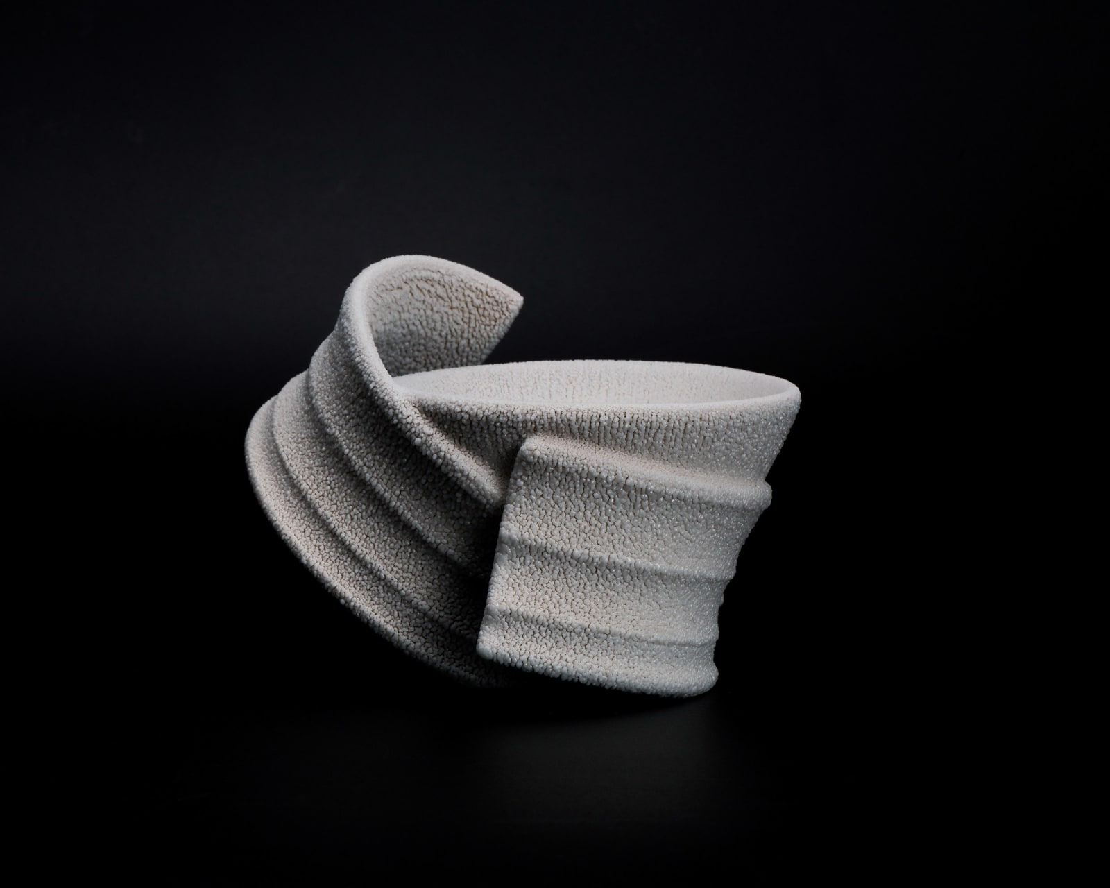 Matsutani Fumio 松谷文生, No.1 Kō Kei (White) Sake cup, 2025