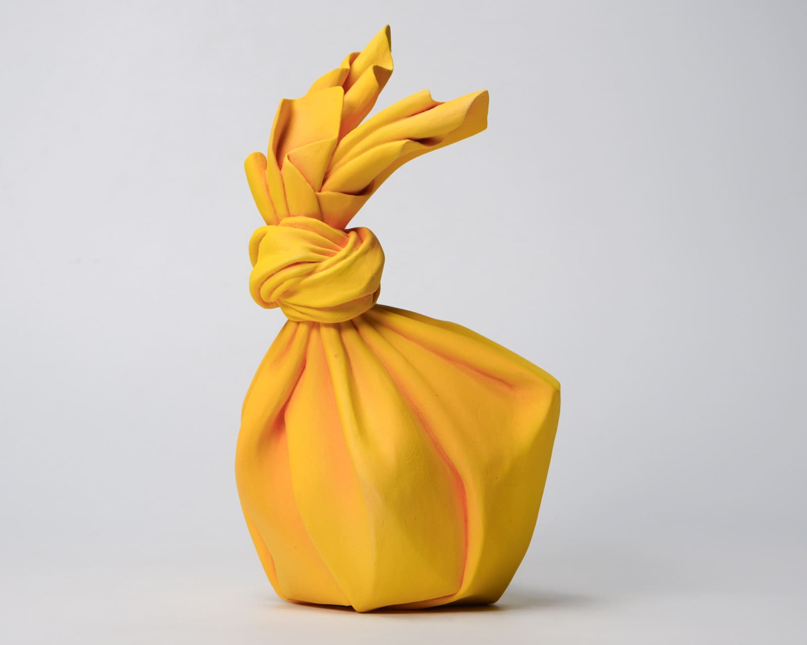 TANAKA Yu 田中悠, Yellow, Tsutsumimono つつみもの