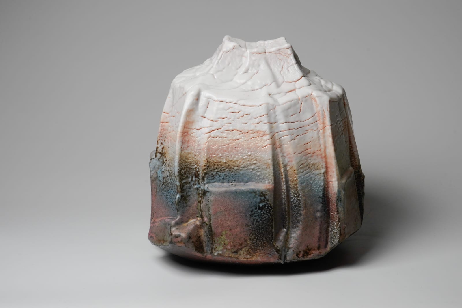 Hayashi Shotaro 林正太郎, Shino Square Jar With Thousands of Leaves 万葉志野四方壺