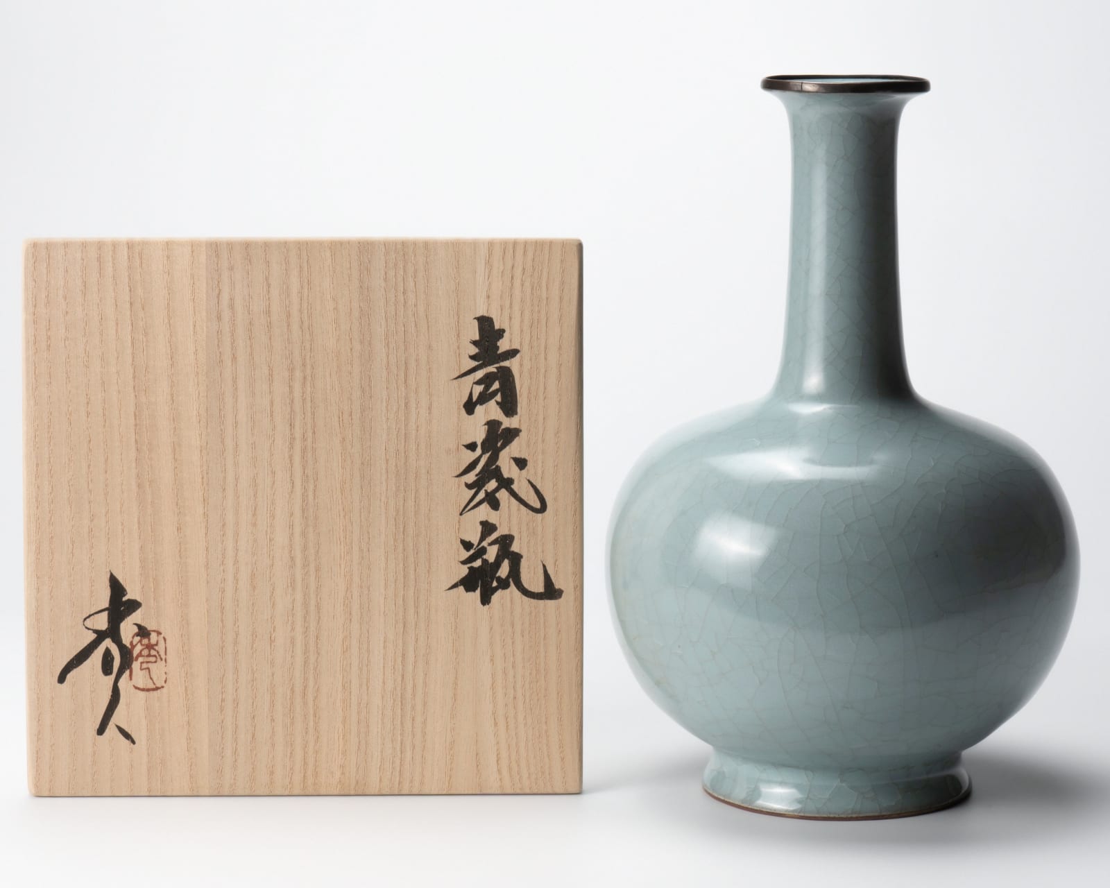 Ito Hidehito 伊藤秀人, Celadon flower vase, 2024