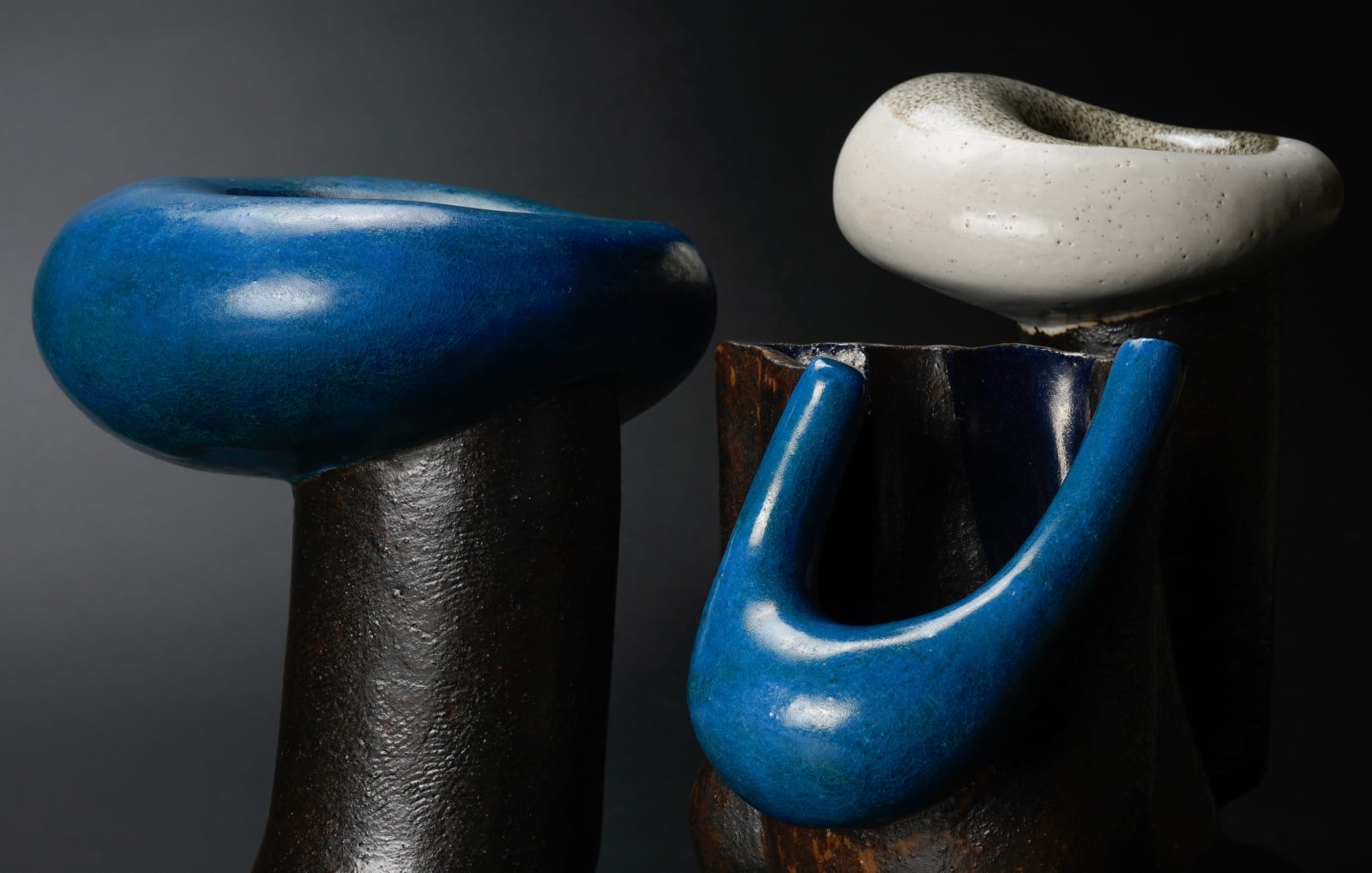 Yanagihara Mutsuo 柳原睦夫, Tubular flower vase with azure glaze 碧釉筒花入, 2014