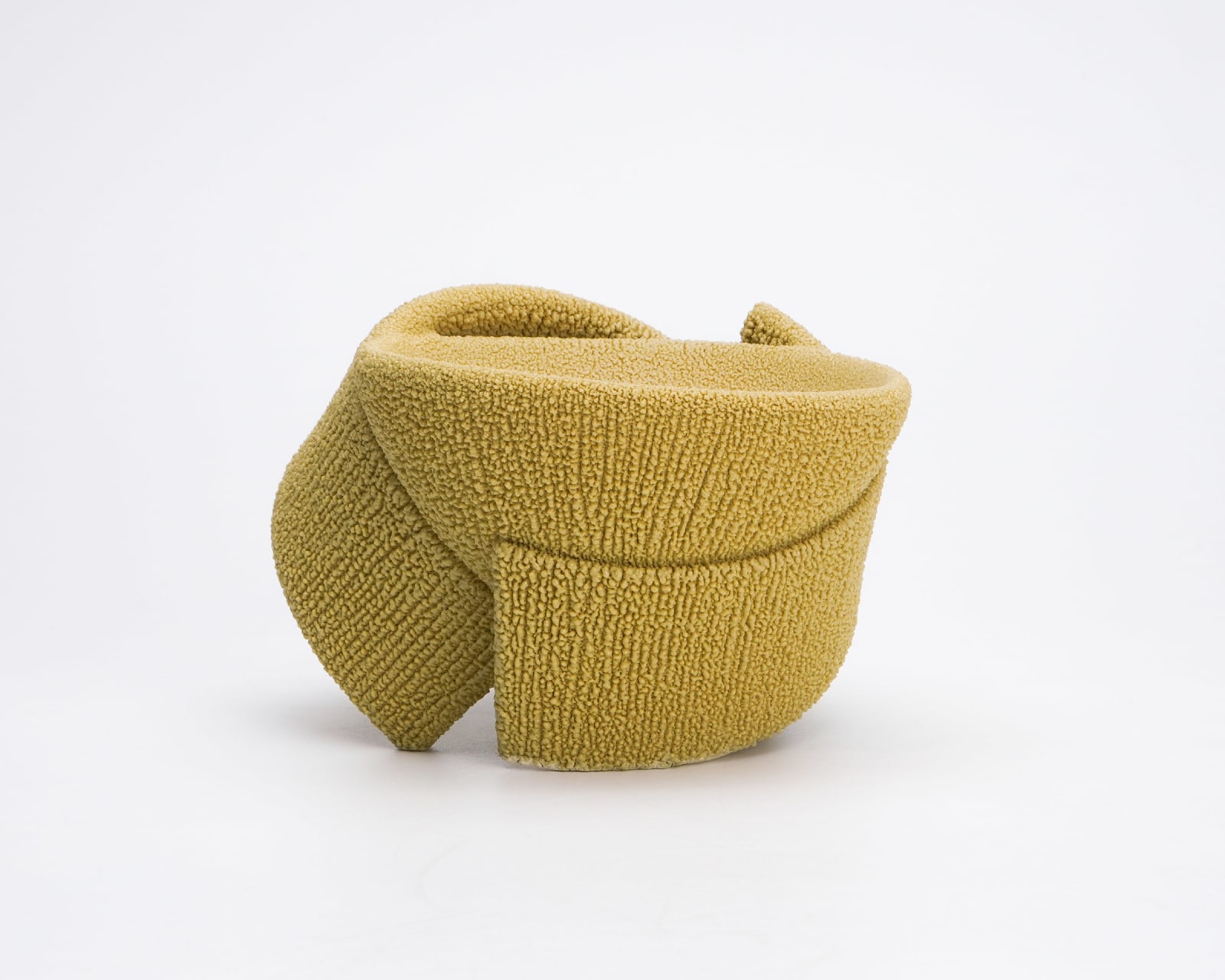 Matsutani Fumio 松谷文生, No.11 Ō Kei (Yellow) Sake cup, 2025