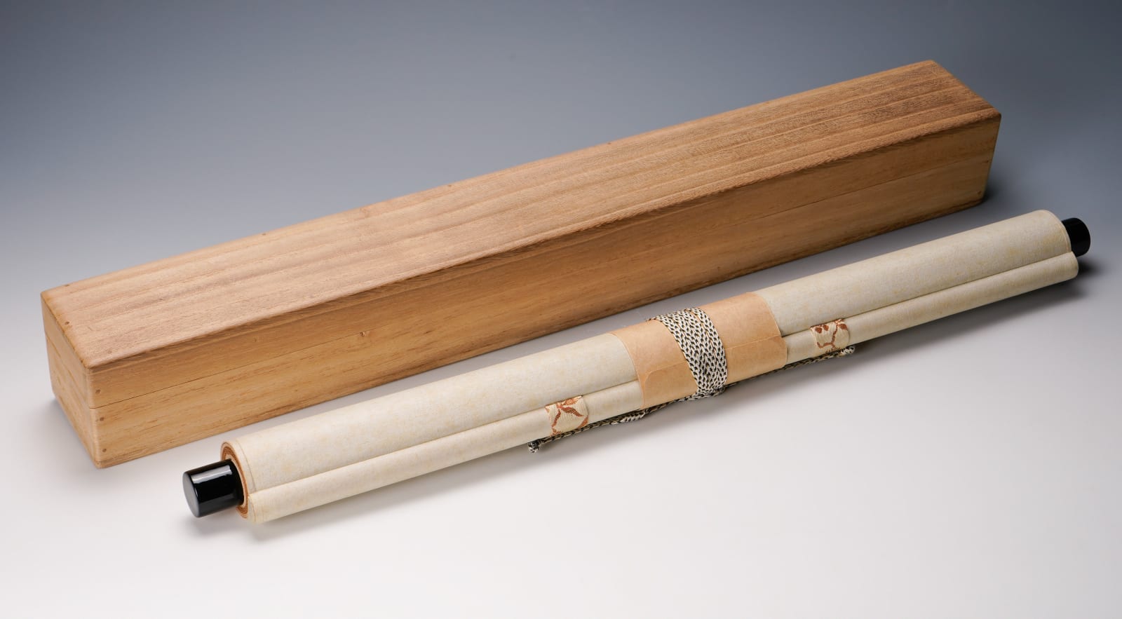 Arakawa Toyozo 荒川豊蔵, Hanging scroll with plum tree 老幹抽條, 1976